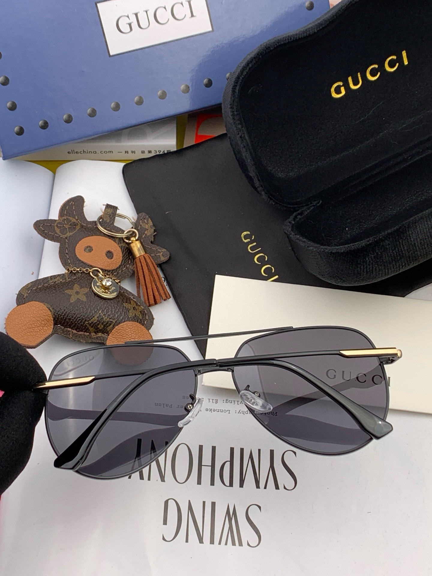   Gucci 。  高品质男女款墨镜   👍 进口宝丽来偏光镜片  。蛤蟆镜 开车钓鱼都可 。百搭显瘦