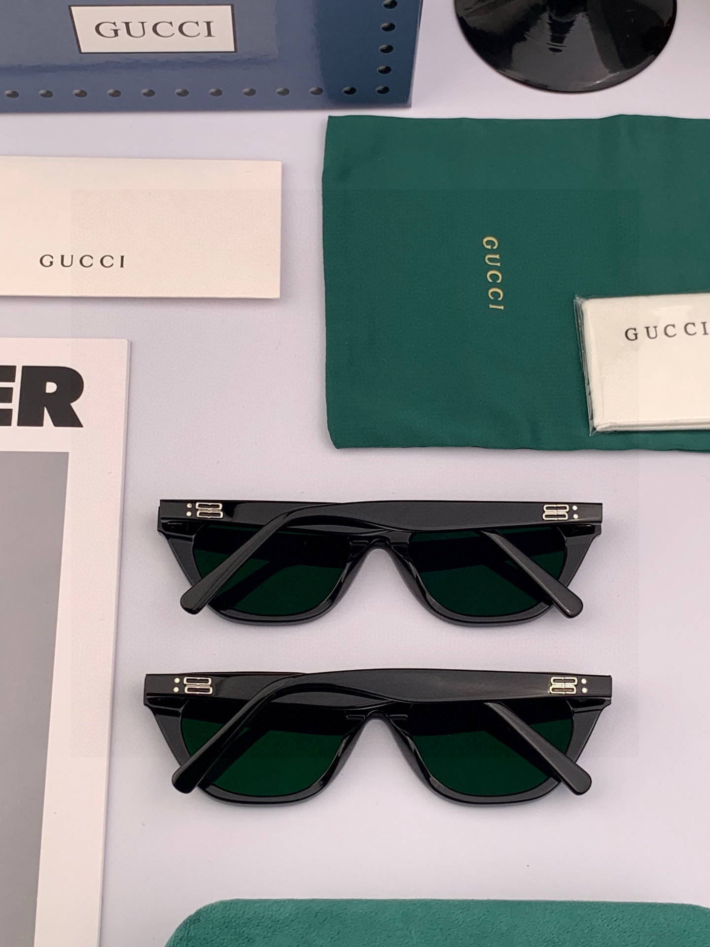  GUCCI2025开春新款一体镜 大框太阳镜男女同款 😎 
爆款大框尼龙太阳镜 超逼格超酷 
镜腿品牌