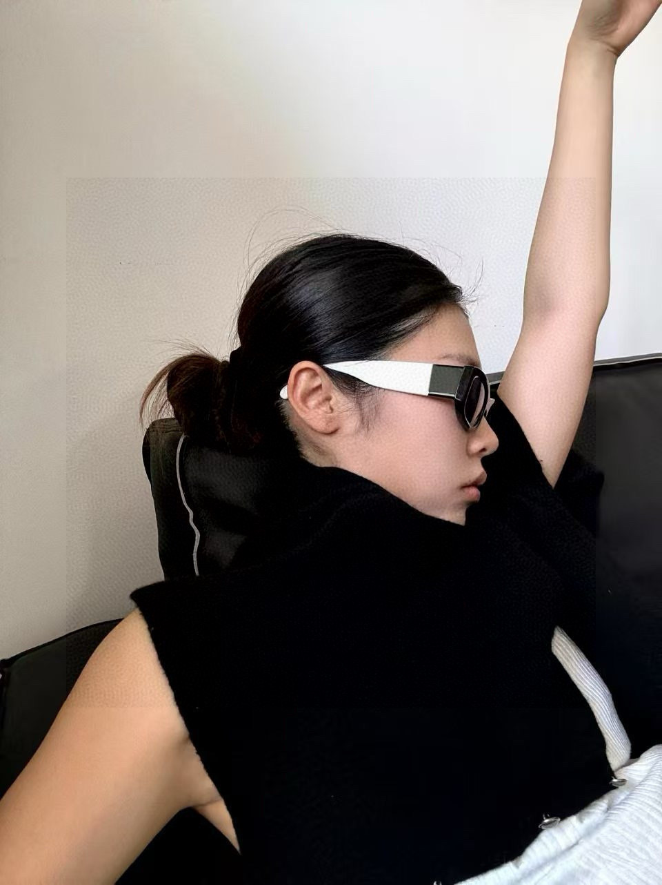   GUCCI2025开春新款一体镜 大框太阳镜男女同款 😎 
爆款小框尼龙太阳镜 超逼格超酷 
镜腿品