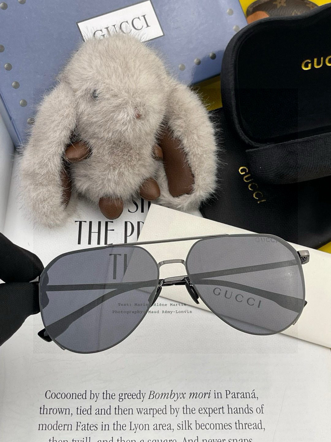        GUCCI 男款炫彩飞行员偏光太阳镜 ❤️材质：高清尼龙加厚卡槽高清偏光镜片 🌹无边框镜架