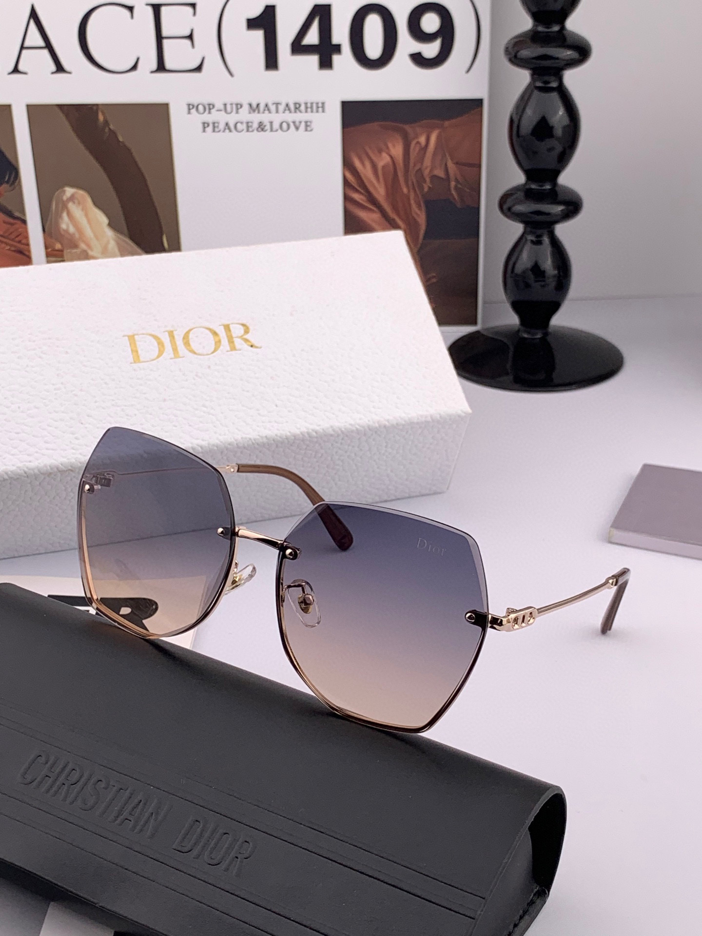 【尼龙偏光系列】DIOR无框太阳镜墨多边形设计，不挑脸型，无论搭配大衣还是连衣裙都非常显气质尼龙偏光镜片