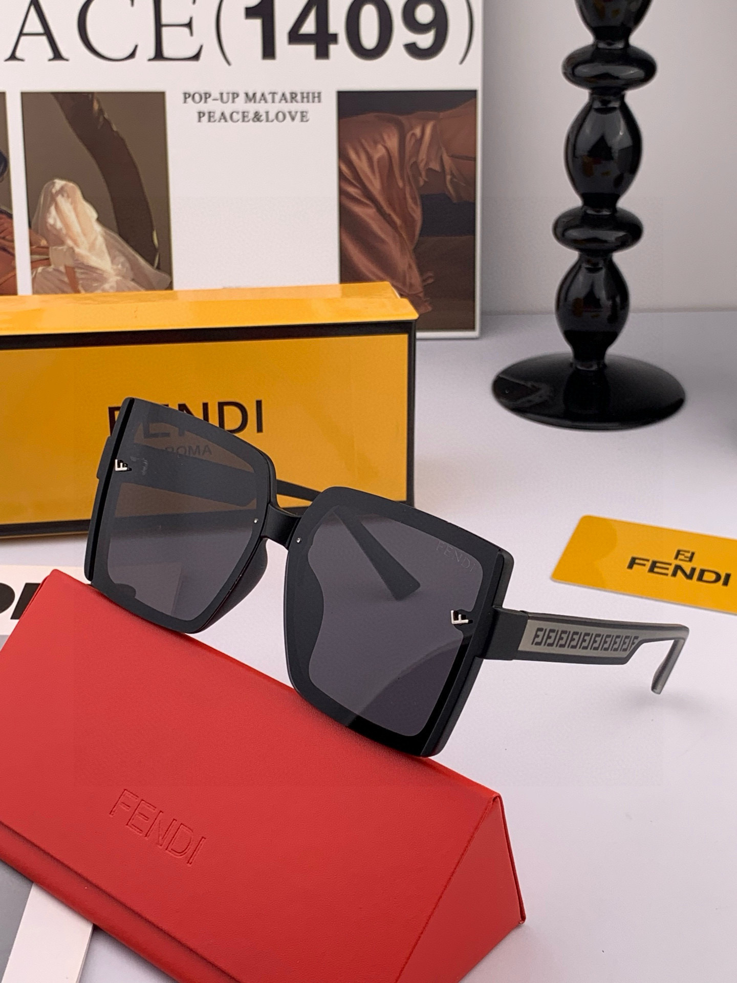 🔺 【芬迪】2025开春新款 潮流爆款 时尚方框偏光太阳镜 高品质 佩戴舒适 网红潮款墨镜 女士高清偏光