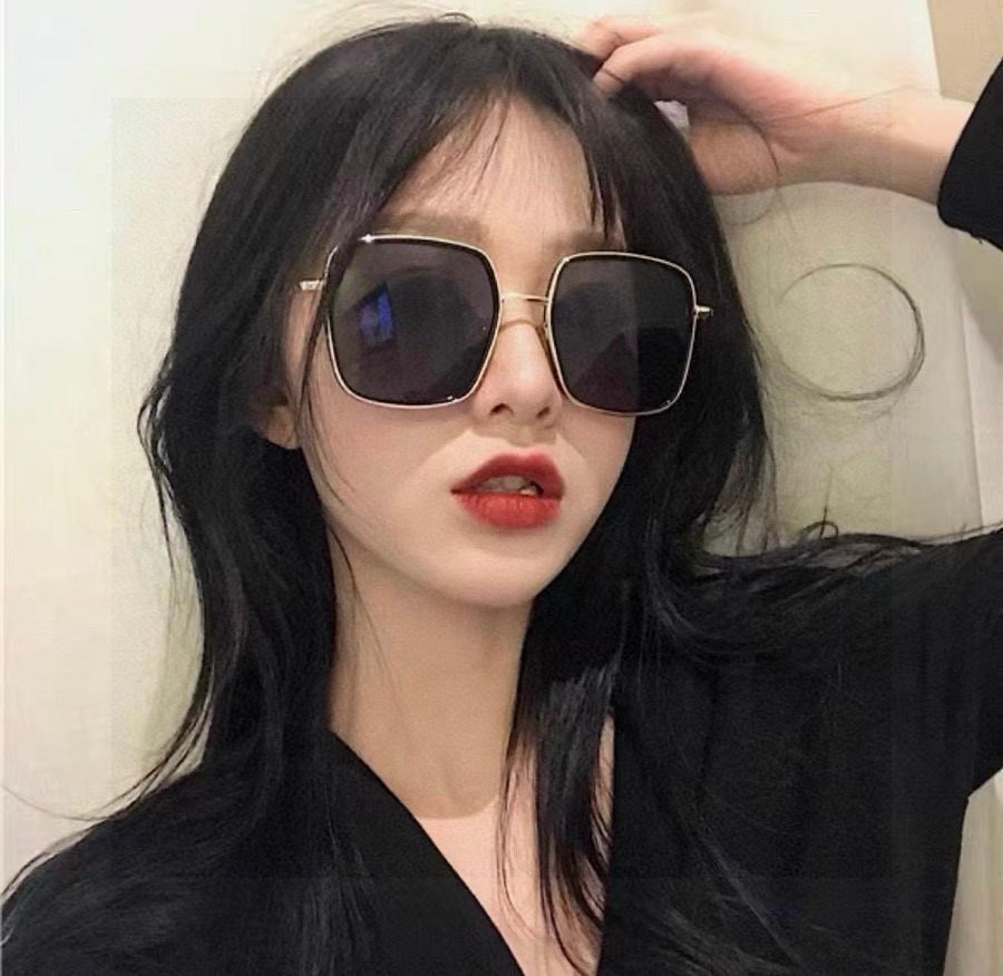   GUCCI 2023开春新款太阳镜 各路网红纷纷带起气场满分‼️ 俏皮甜美.上脸效果更佳.金属质感超