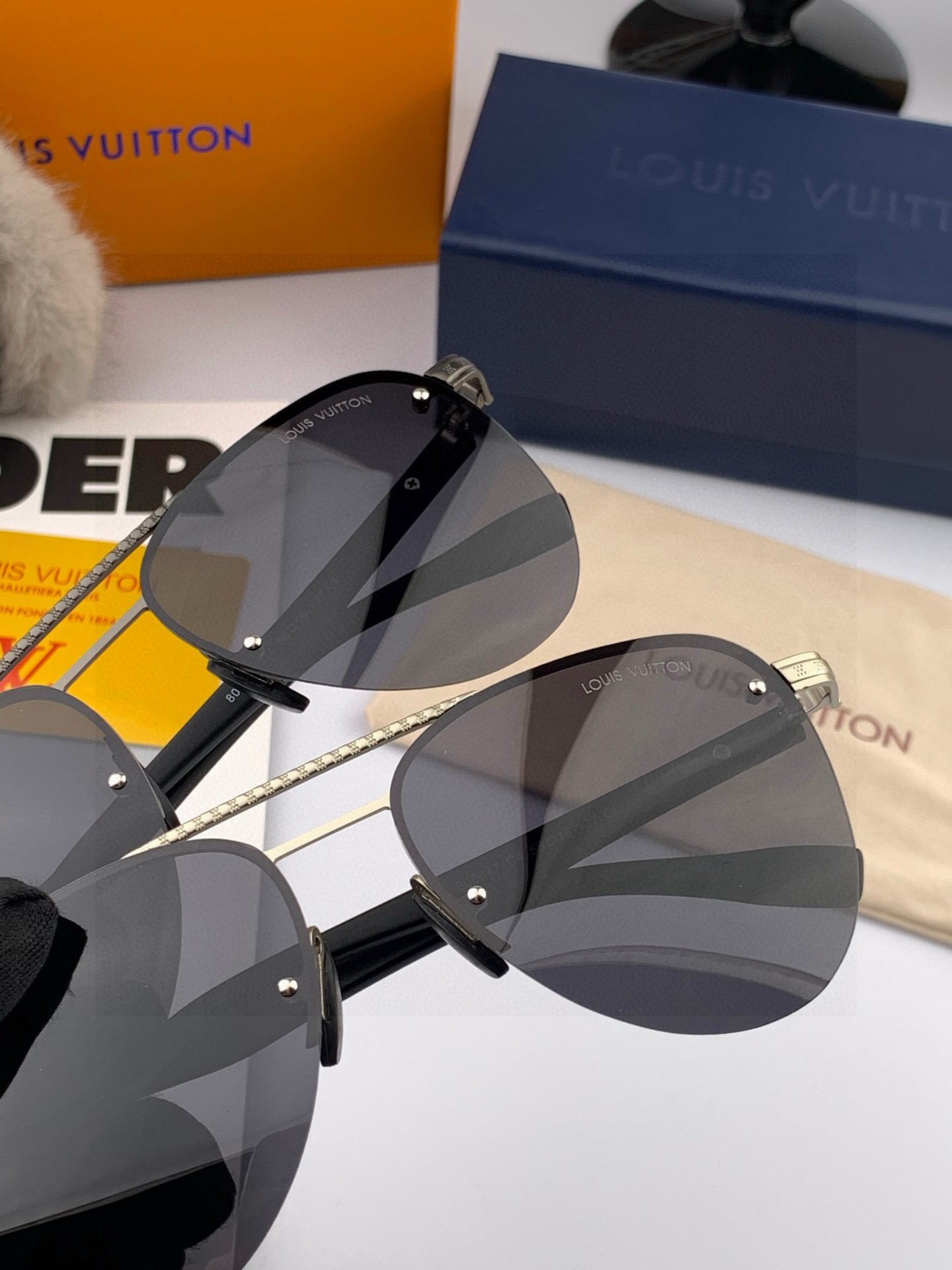   【路易威登 LV 】🌋☔️顶级奢侈🔻男士偏光🔺时尚蛤蟆镜 高品质  气质非凡😄 🍫🍪男士开车墨镜爱情