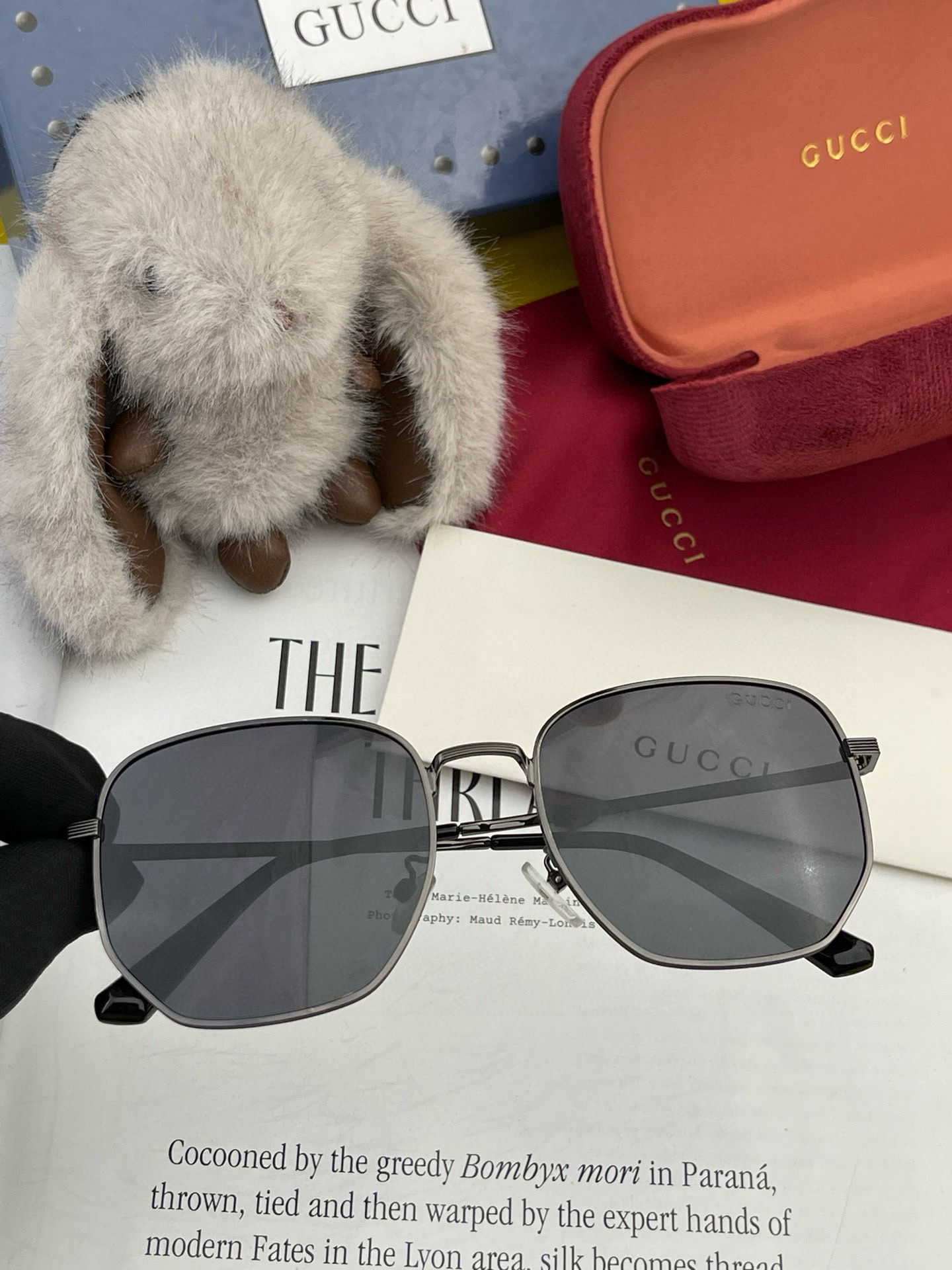   GUCCI-2025新款情侣款偏光太阳镜、完美品质，独特设计  适合各种脸型，‼️经典太阳镜 超个性