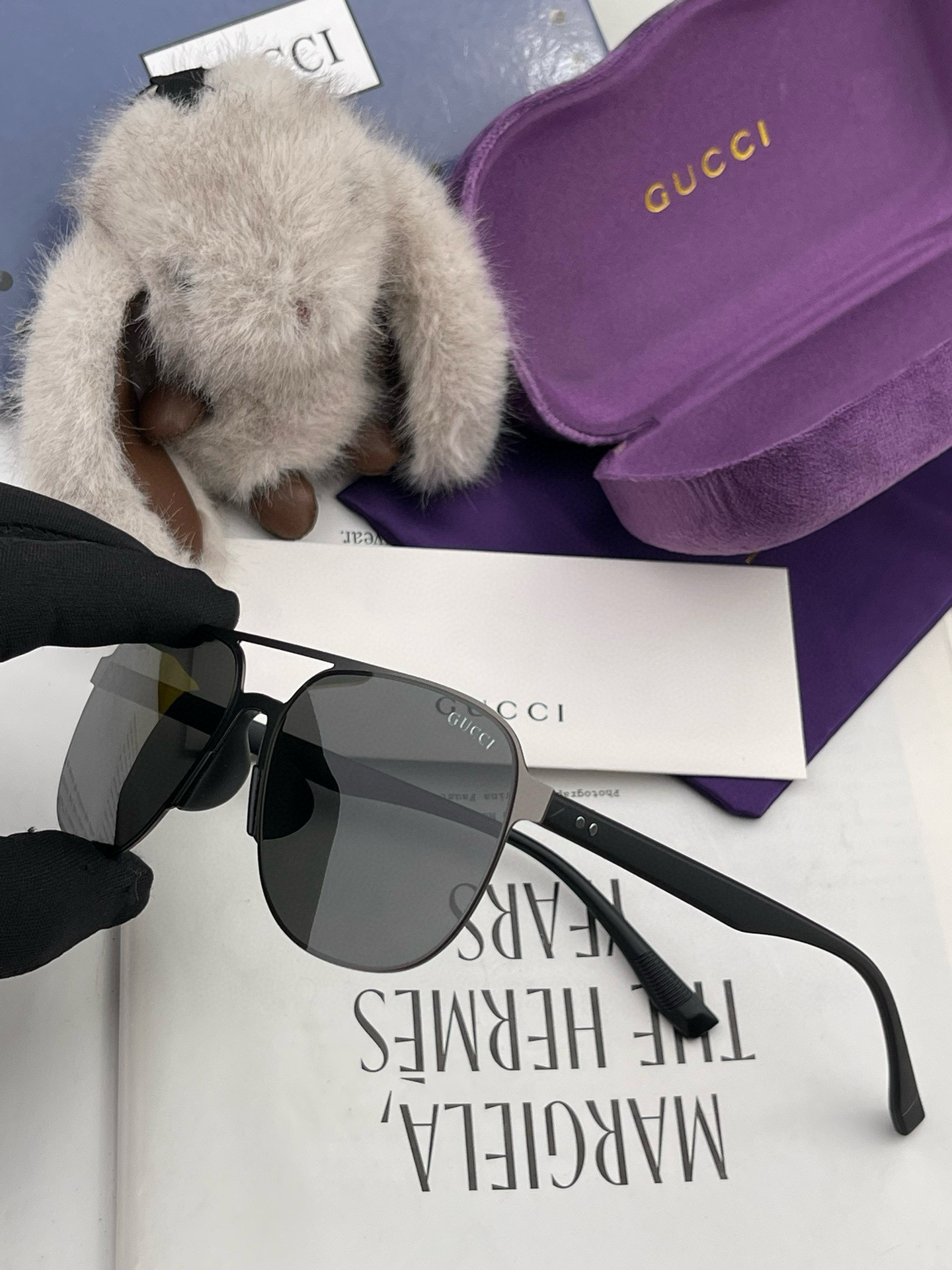         GUCCI 男款炫彩飞行员偏光太阳镜 ❤️材质：高清尼龙加厚卡槽高清偏光镜片 🌹无边框镜