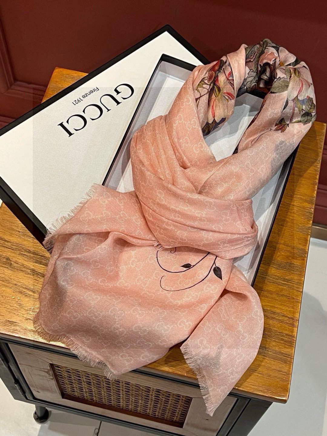  💟秀外慧中，美到过分❗️上身效果疯狂的喜欢❗️Gucci New~300支高端戒指绒！真心美爆了的设计