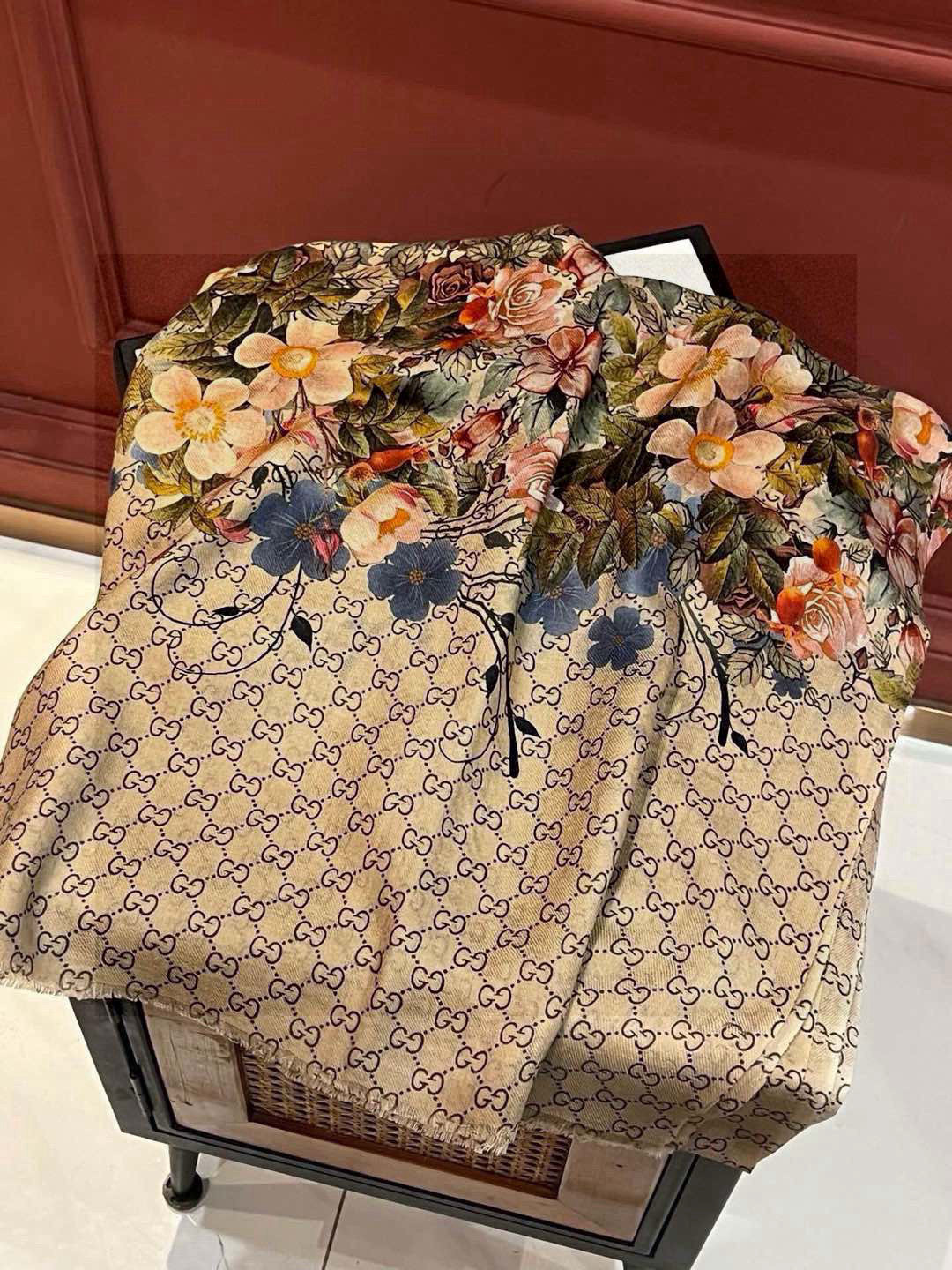  💟秀外慧中，美到过分❗️上身效果疯狂的喜欢❗️Gucci New~300支高端戒指绒！真心美爆了的设计