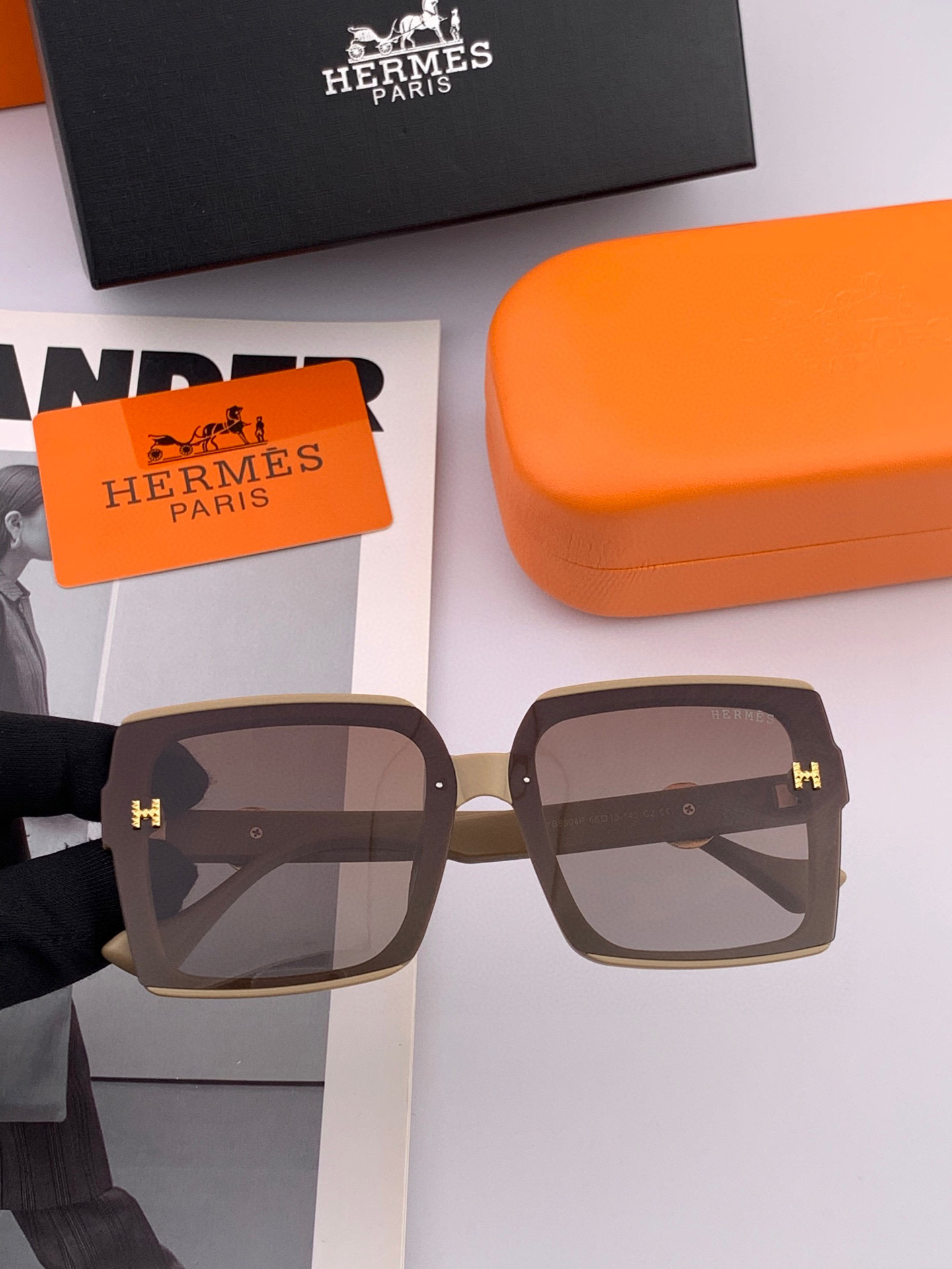   【TR偏光系列】爱马仕   经典的方框设计，不挑脸型，无论搭配大衣还是连衣裙都非常显气质尼龙偏光镜片