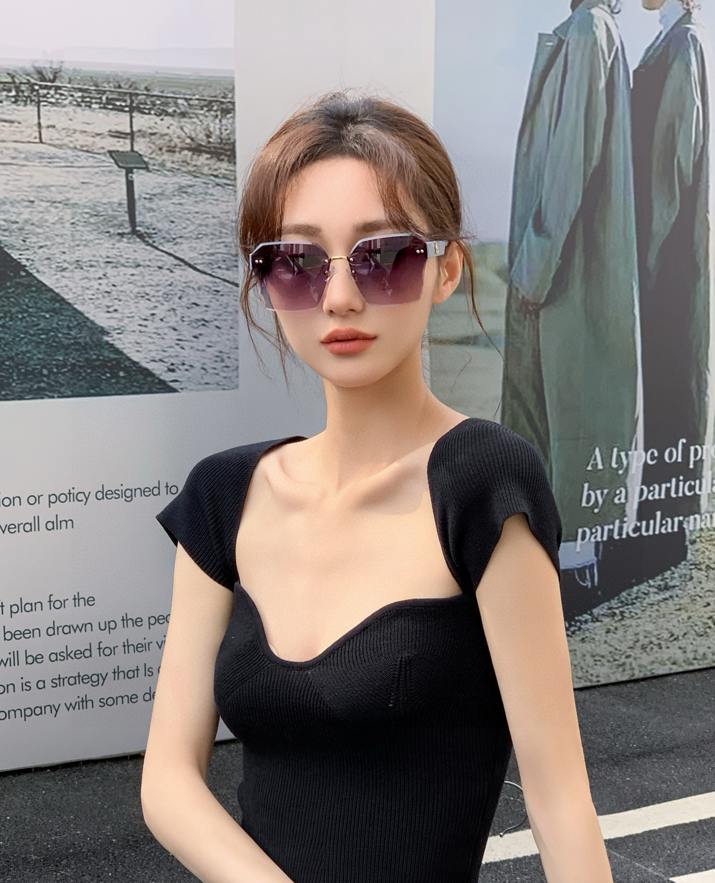  【CHANEL】香奈儿 2025新款潮流爆款 时尚方框太阳镜 佩戴舒适 网红潮款墨镜  女士高清加厚偏