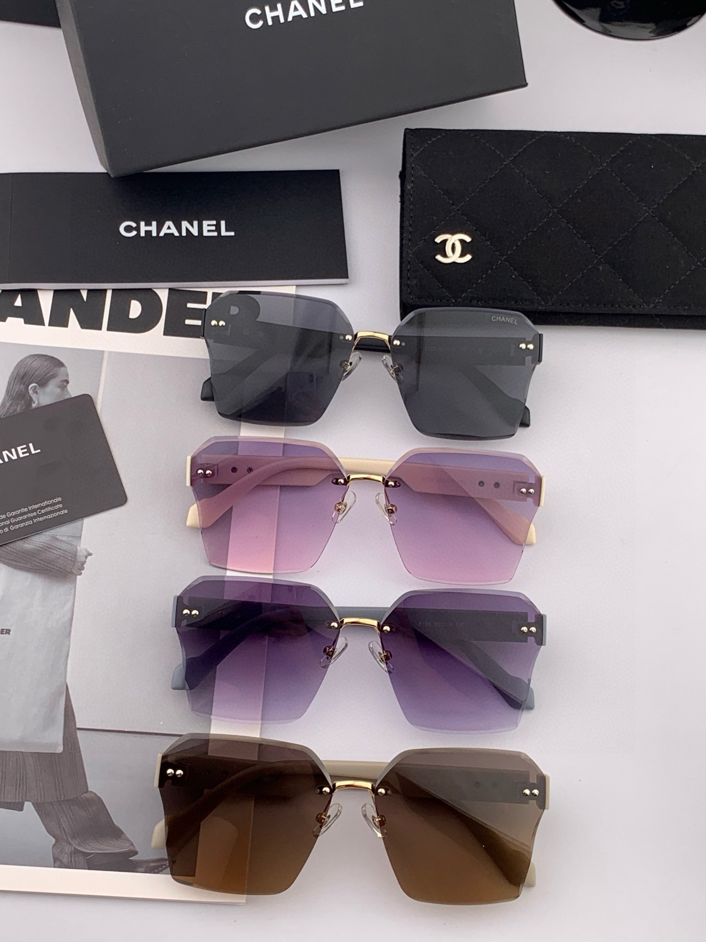  【CHANEL】香奈儿 2025新款潮流爆款 时尚方框太阳镜 佩戴舒适 网红潮款墨镜  女士高清加厚偏