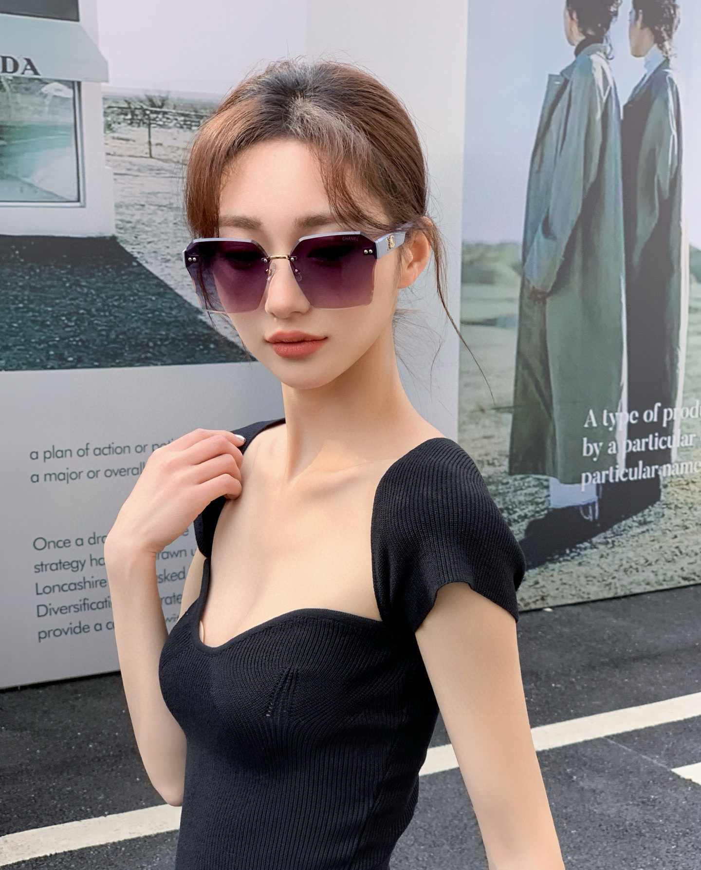  【CHANEL】香奈儿 2025新款潮流爆款 时尚方框太阳镜 佩戴舒适 网红潮款墨镜  女士高清加厚偏