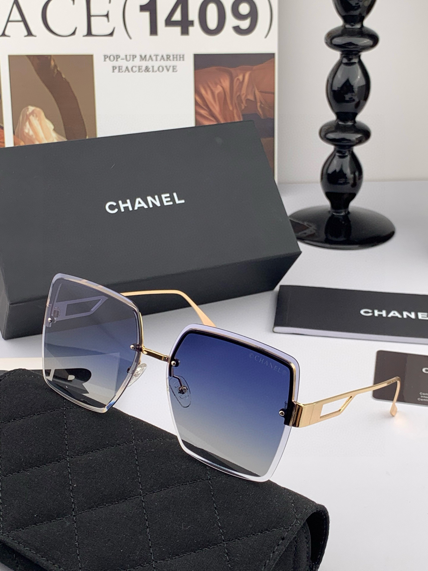    新品CHANEL 香奈儿太阳镜以独特魅力和前卫风格诠释春夏最新眼镜，质感超好佩带舒适 型号：CH5