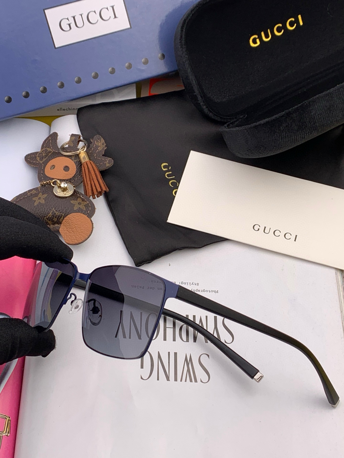         GUCCI 男款炫彩飞行员偏光太阳镜 ❤️材质：高清尼龙加厚卡槽高清偏光镜片 🌹无边框镜