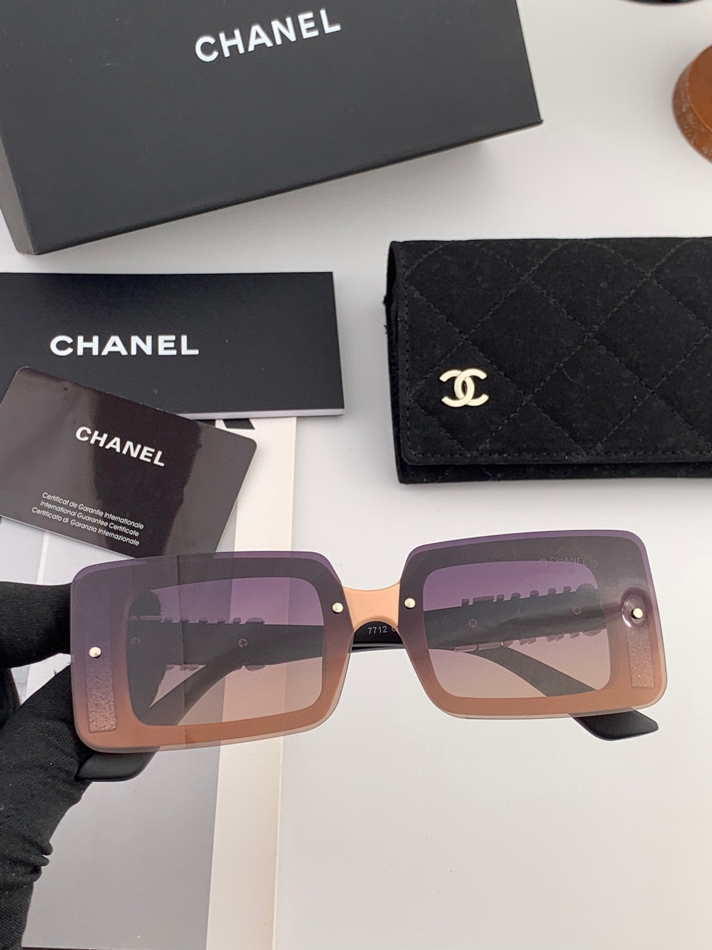  🔺 【香奈儿】2025开春新款 潮流爆款 时尚方框偏光太阳镜 高品质 佩戴舒适 网红潮款墨镜 女士高清