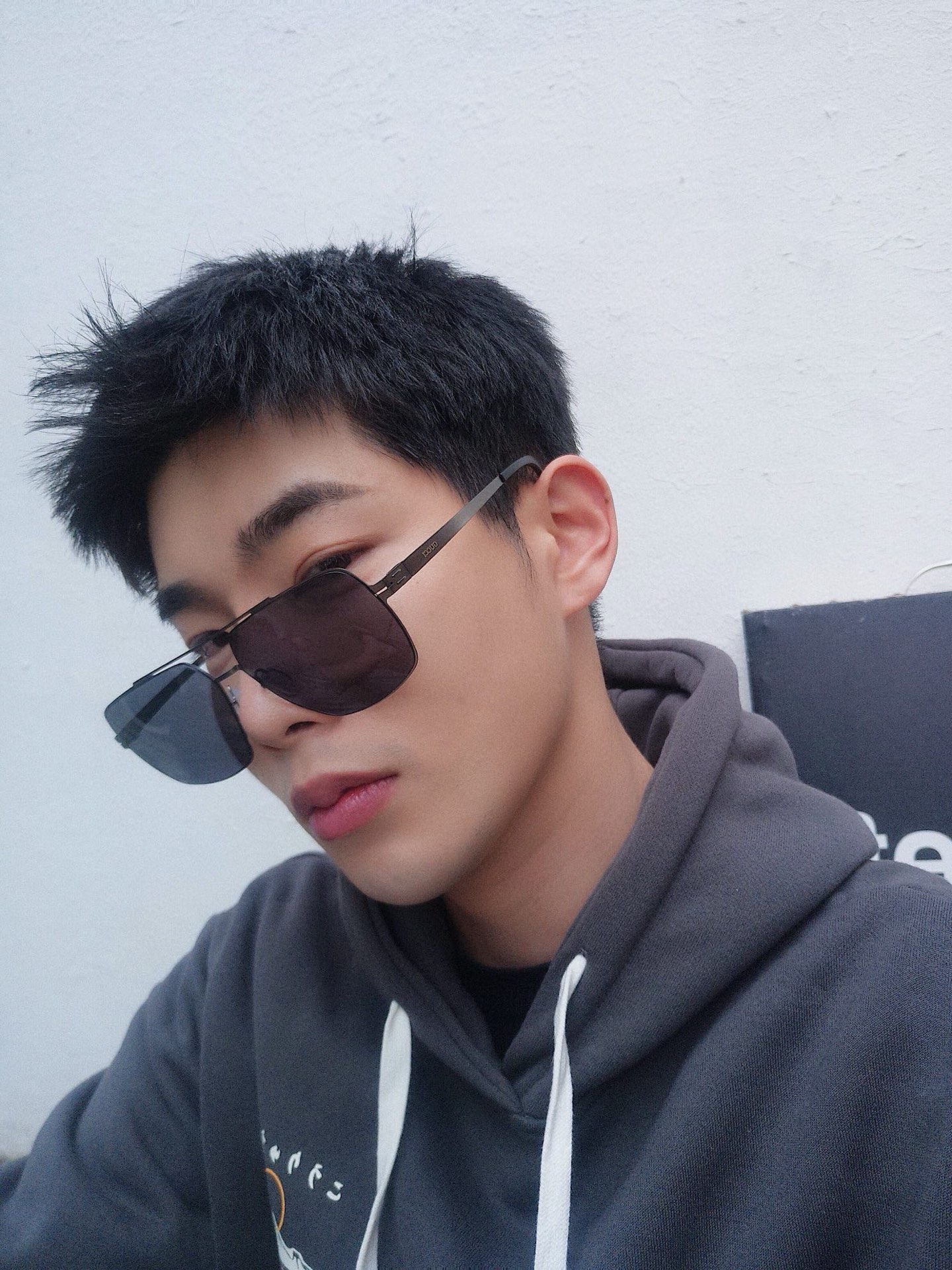 NO:368787,GUCC* New couples sun ip electroplating will never fade. Selling point is super light and elastic. The whole glasses have no screws. The important thing is that the pressure is not broken, the lens is high-definition nylon lens. Model G10022 glasses sunglasses, glasses, gucci19860909GUCC* 新款男女情侣款太阳ip电镀永不褪色 卖点超轻超有弹性整幅眼镜无螺丝重要的是压不坏、镜片高清尼龙镜片 型号G10022眼镜墨镜太阳镜,眼镜,gucci,glasses