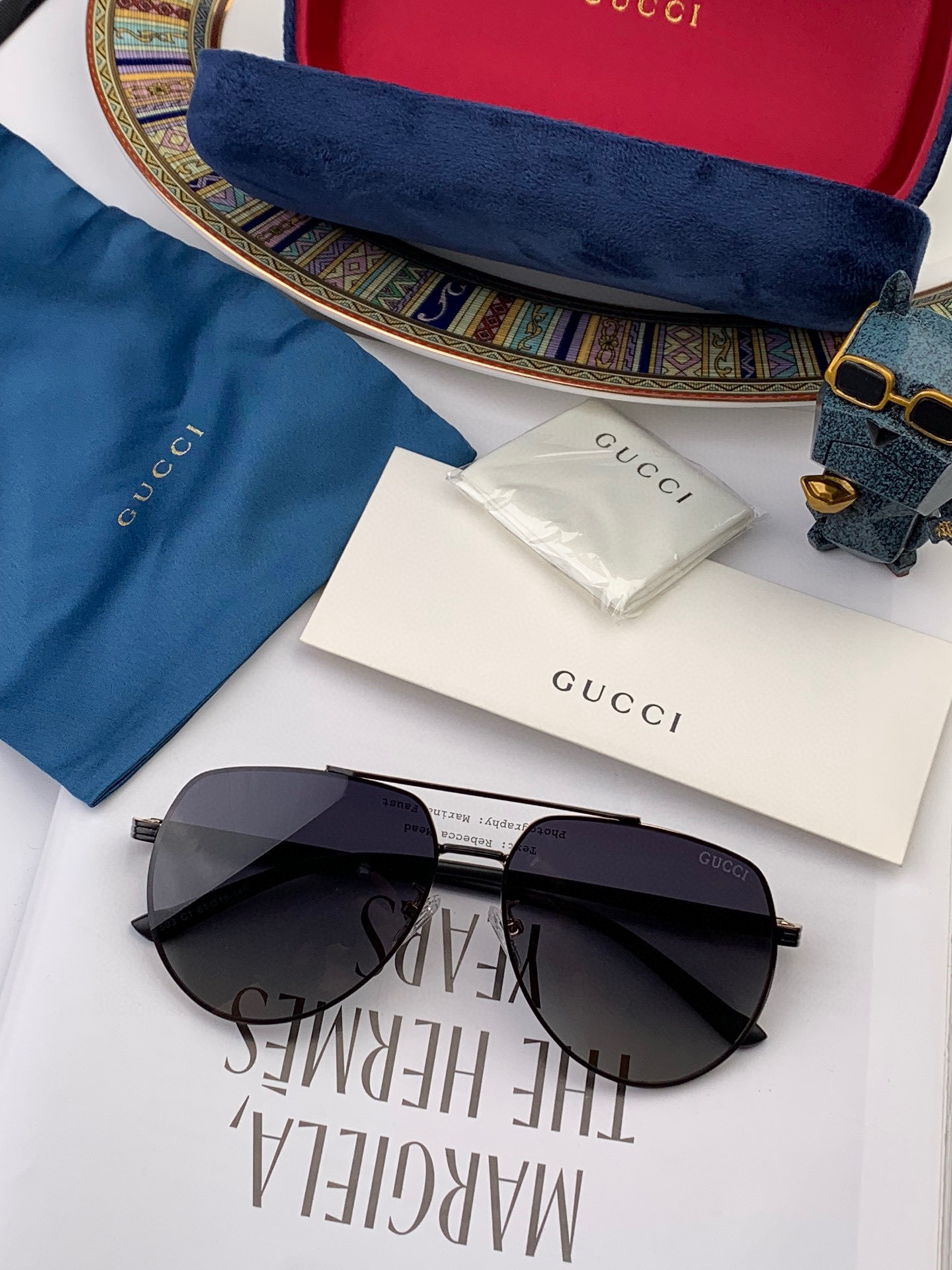        GUCCI 男款炫彩飞行员偏光太阳镜 ❤️材质：高清尼龙加厚卡槽高清偏光镜片 🌹无边框镜架