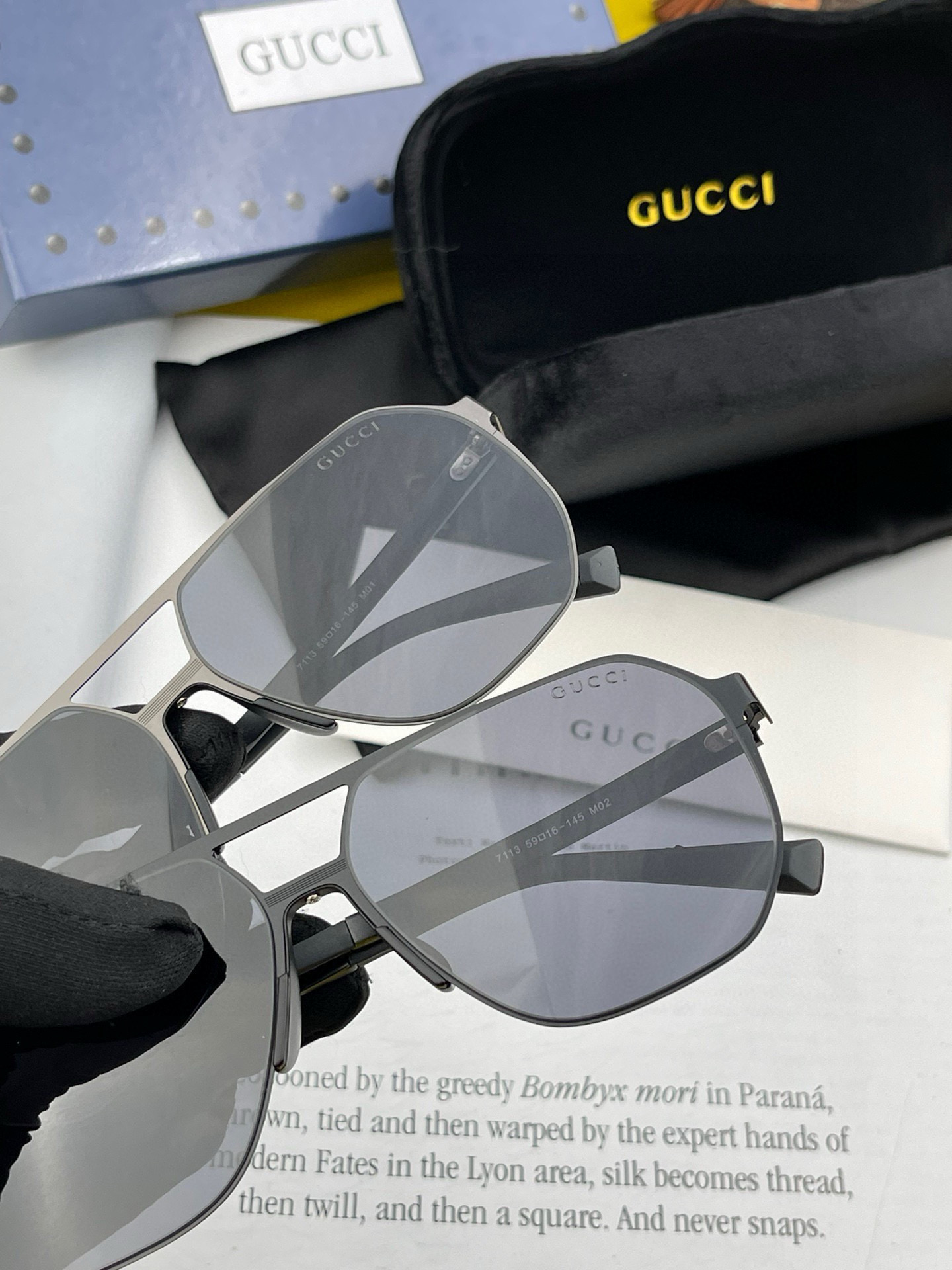         GUCCI 男款炫彩飞行员偏光太阳镜 ❤️材质：高清尼龙加厚卡槽高清偏光镜片 🌹无边框镜