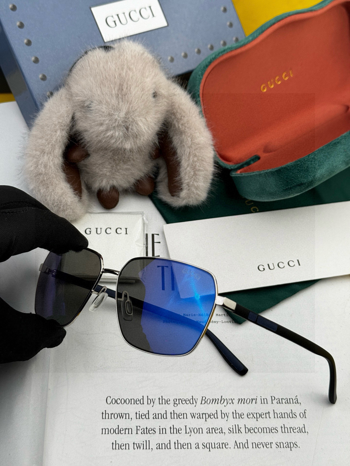         GUCCI 男款炫彩飞行员偏光太阳镜 ❤️材质：高清尼龙加厚卡槽高清偏光镜片 🌹无边框镜