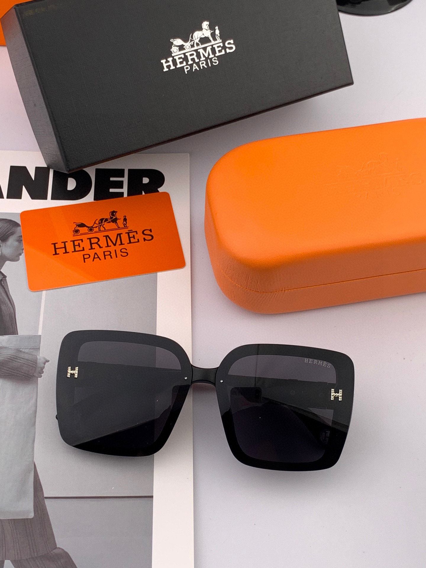    HERMES 爱马仕 2025开春新款🎈原版出货 网红超爆款💙经典奢华全球风强酷亲亲 时尚方框太阳