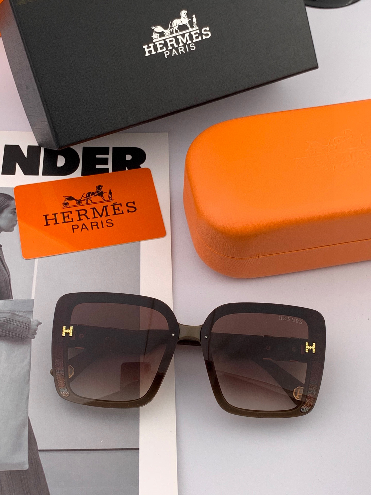    HERMES 爱马仕 2025开春新款🎈原版出货 网红超爆款💙经典奢华全球风强酷亲亲 时尚方框太阳