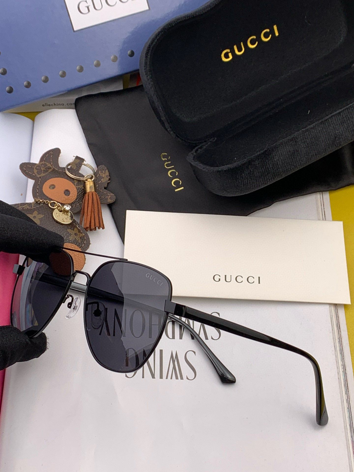   Gucci 。  高品质男女款墨镜   👍 进口宝丽来偏光镜片  。蛤蟆镜 开车钓鱼都可 。百搭显瘦