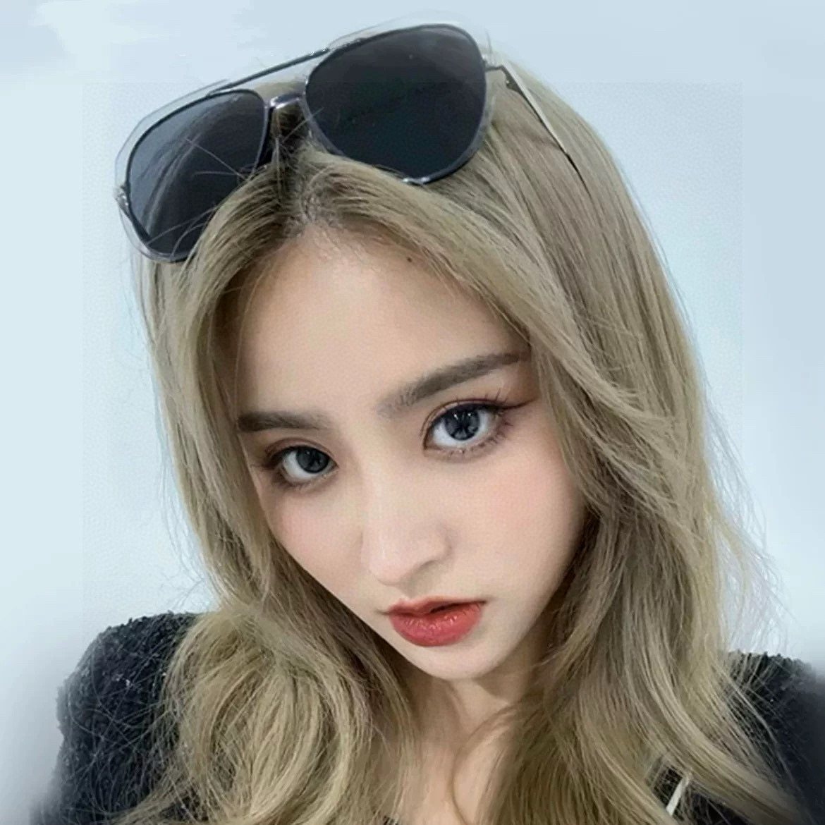       GUCC* 2025 新款男女情侣款太阳iP电镀永不褪色 卖点：超轻超有弹性整幅眼镜片：高清