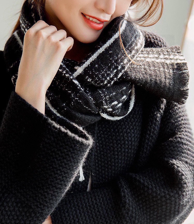  ‼️新😘😘香奈儿（CHANEL）年度最美‼️ 【双C编织格纹披肩】独家渠道原单货‼️年度最新力作 顶极