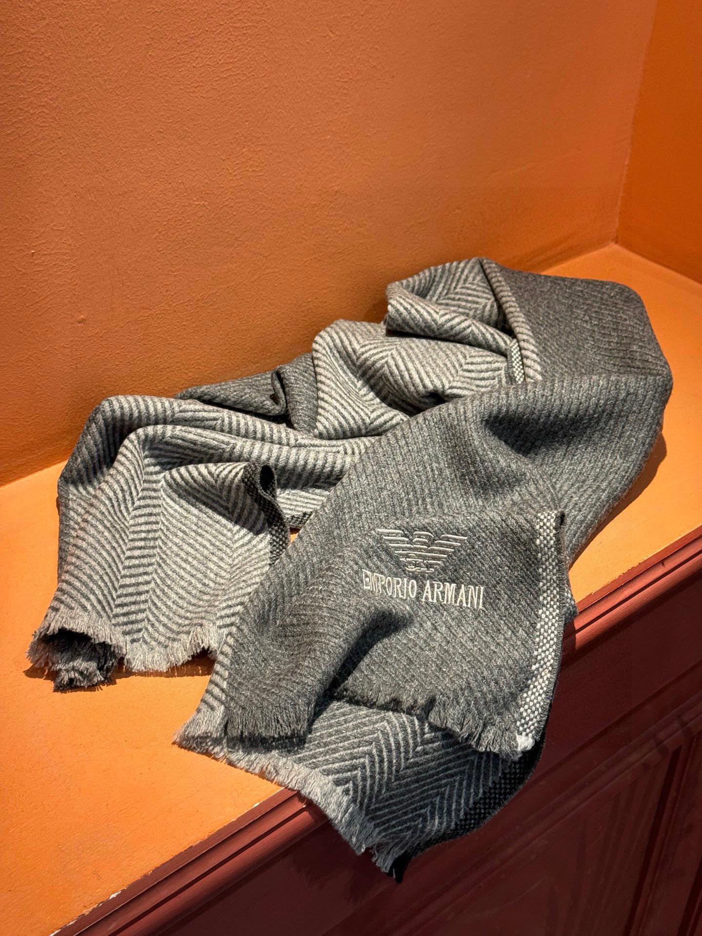   EMPORIO ARMANI。EA阿玛尼。秋冬新品，男士羊绒围巾。，无敌贴身质感，弹力极好，超级搭配