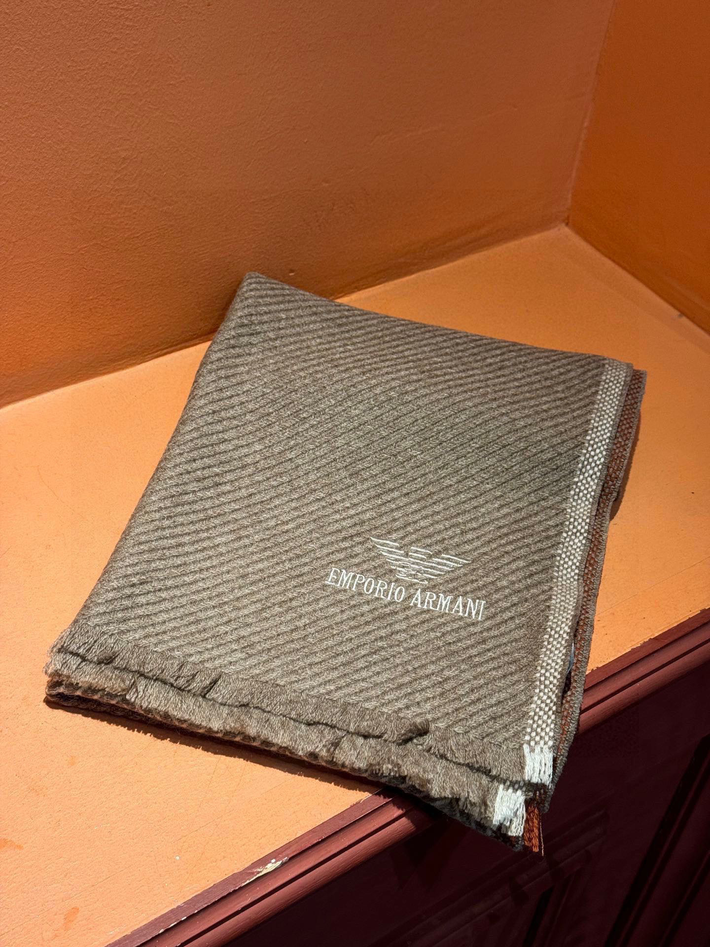   EMPORIO ARMANI。EA阿玛尼。秋冬新品，男士羊绒围巾。，无敌贴身质感，弹力极好，超级搭配