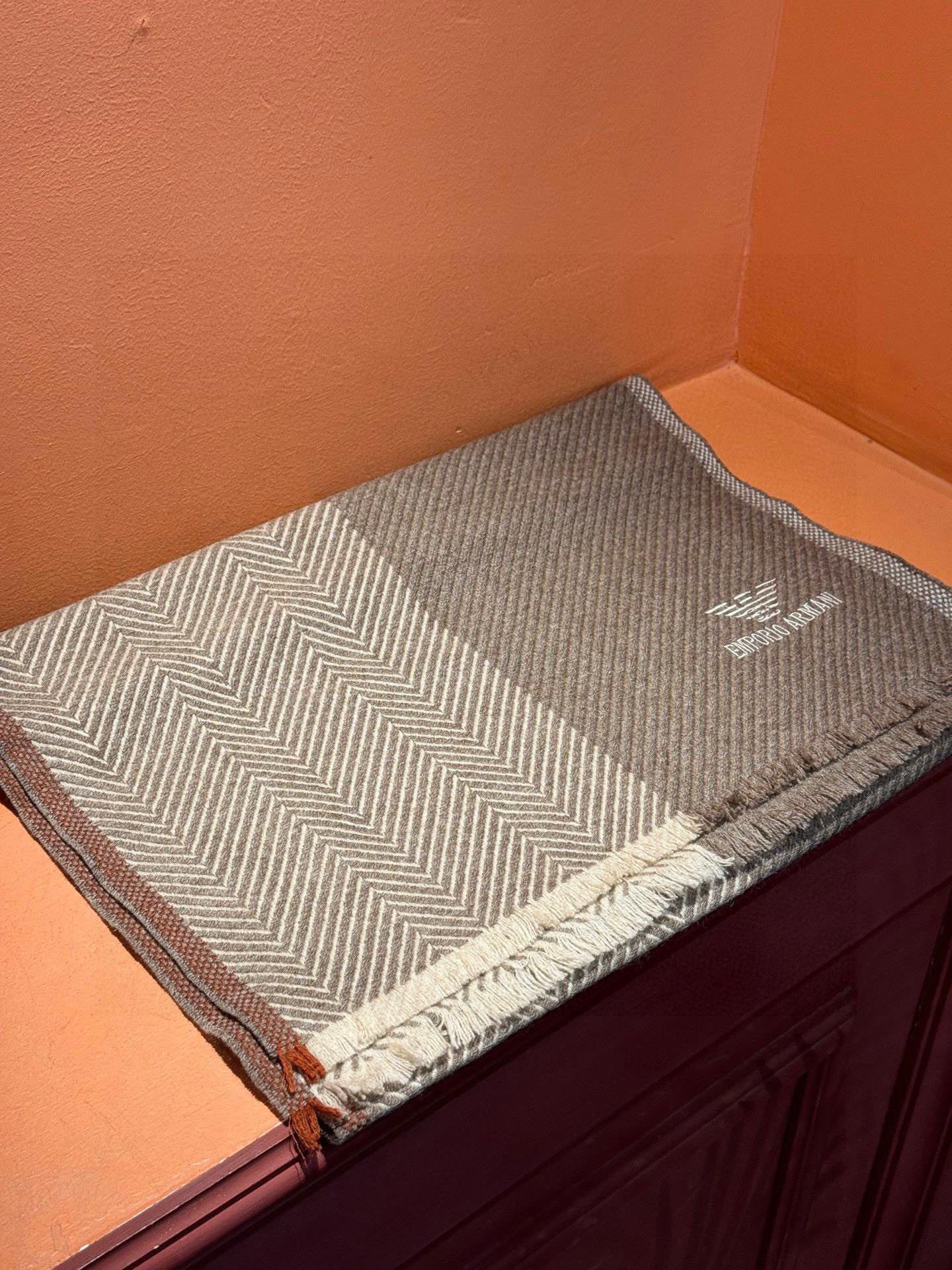   EMPORIO ARMANI。EA阿玛尼。秋冬新品，男士羊绒围巾。，无敌贴身质感，弹力极好，超级搭配