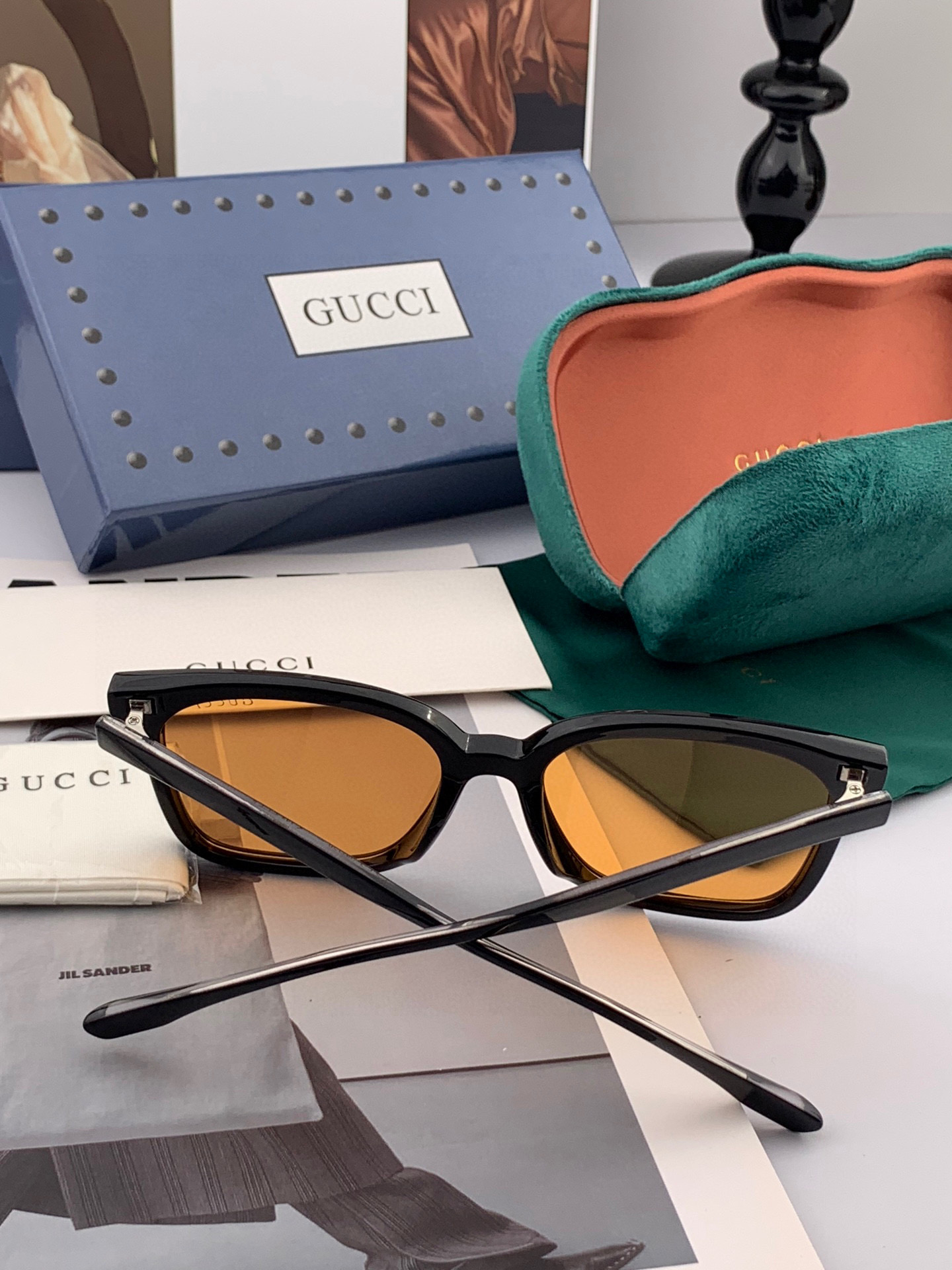  🔺GUCCI🔻古驰 GG方框太阳镜 完美品质 🎓独特设计  适合各种脸型 亮相时装周 超时尚百搭 实物