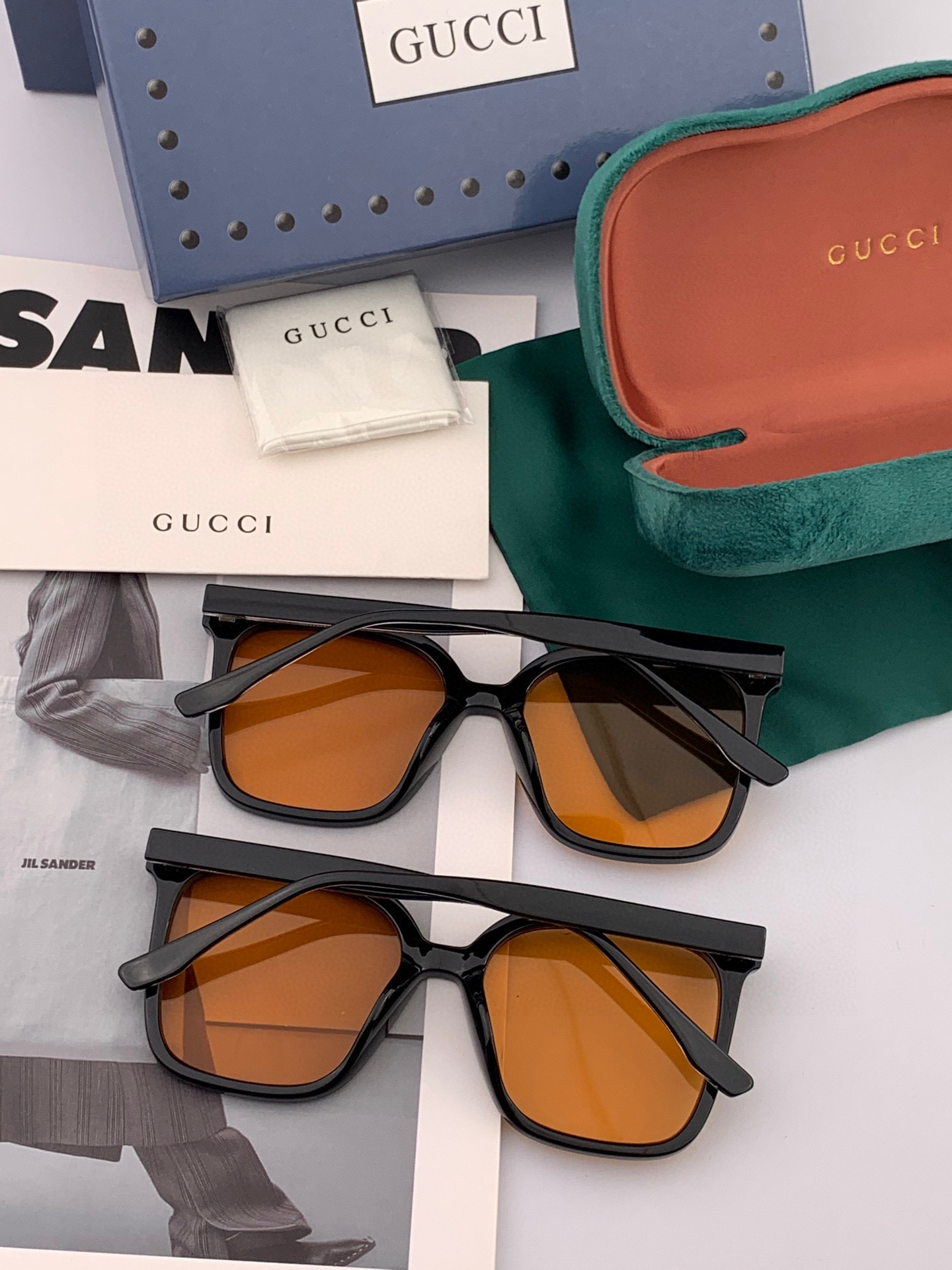  🔺GUCCI🔻古驰 GG方框太阳镜 完美品质 🎓独特设计  适合各种脸型 亮相时装周 超时尚百搭 实物