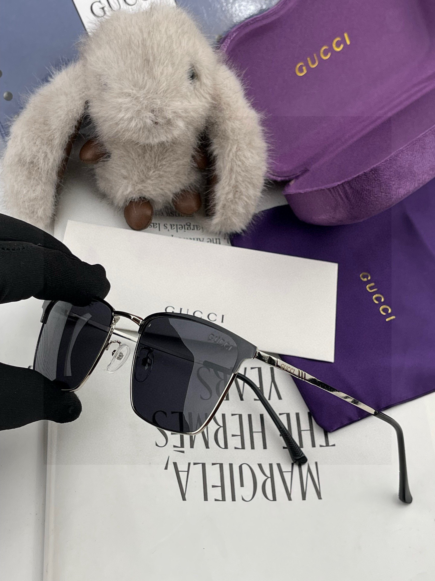   Gucci 。  高品质男女款墨镜   👍 进口宝丽来偏光镜片  。蛤蟆镜 开车钓鱼都可 。百搭显瘦