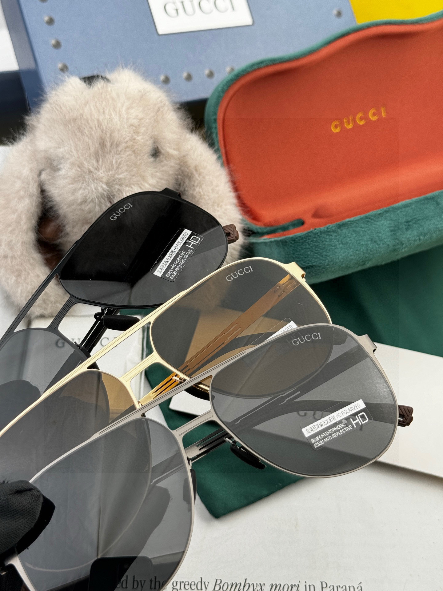       GUCC* 2025 新款男女情侣款太阳iP电镀永不褪色 卖点：超轻超有弹性整幅眼镜无螺丝重