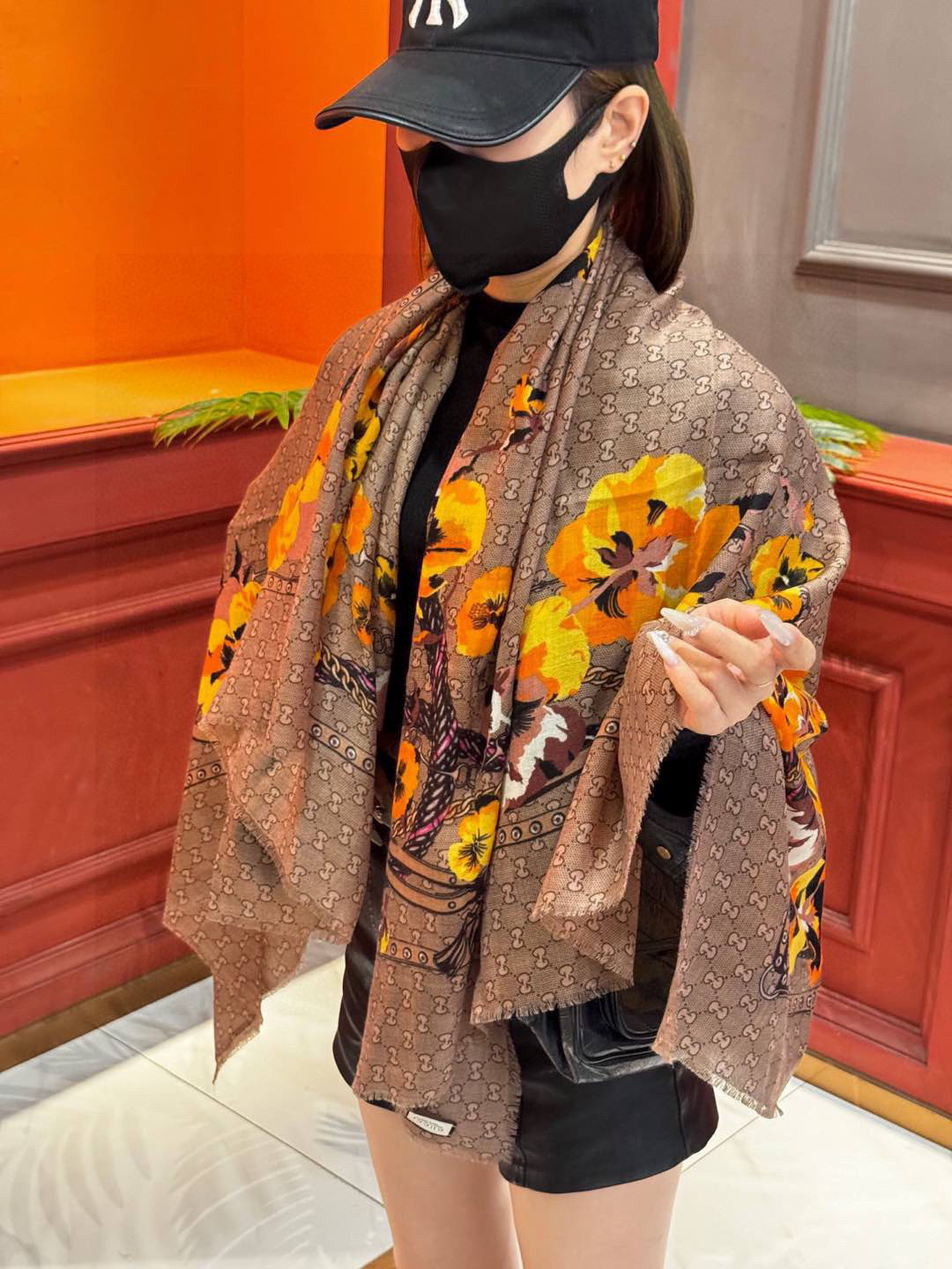   爆款出货 真正的海外原版货——从海外买的正品花了一个月画稿打版，要做咱们就做最好的💯 一花四色每色都