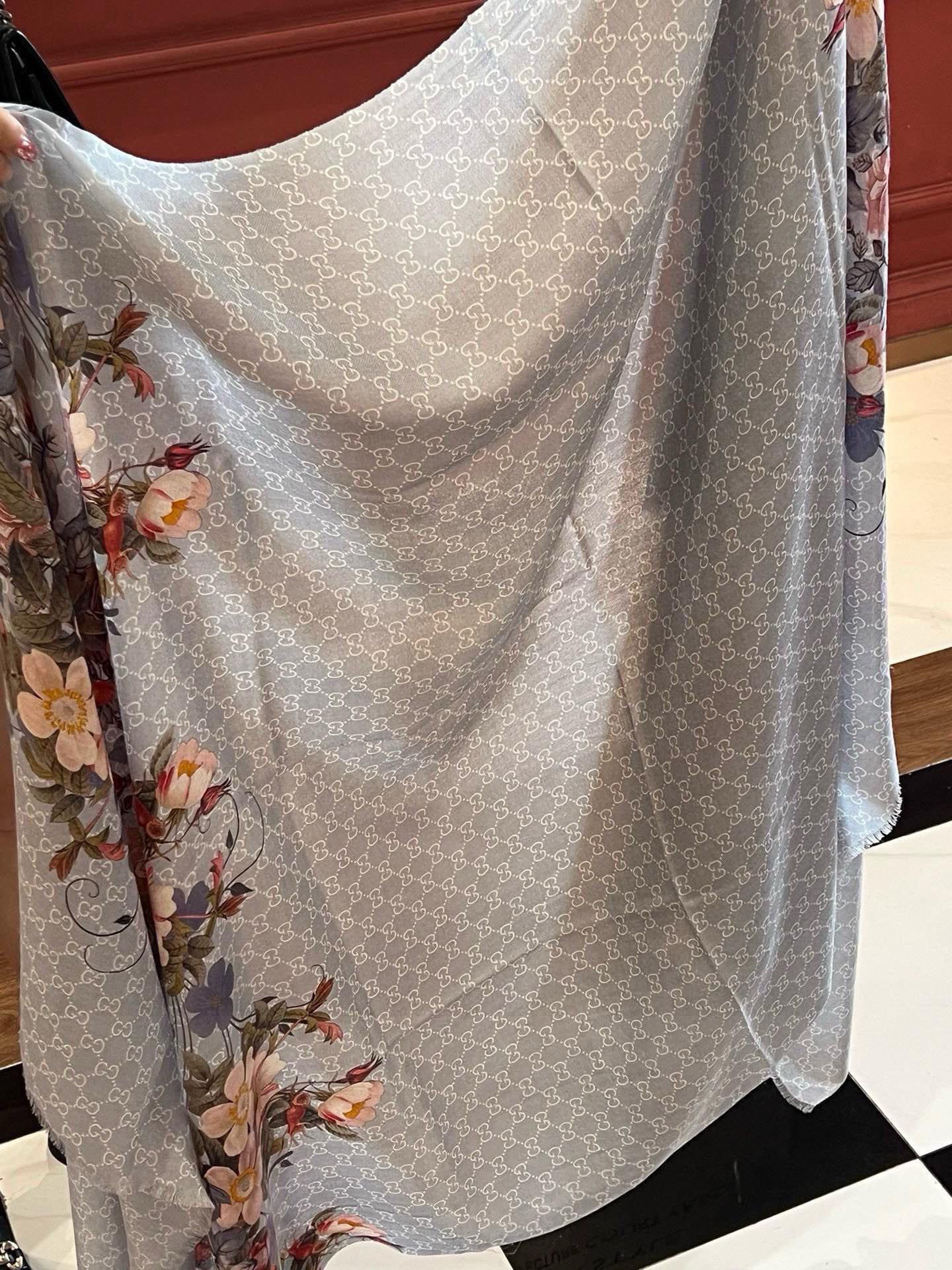  💟秀外慧中，美到过分❗️上身效果疯狂的喜欢❗️Gucci New~300支高端戒指绒！真心美爆了的设计