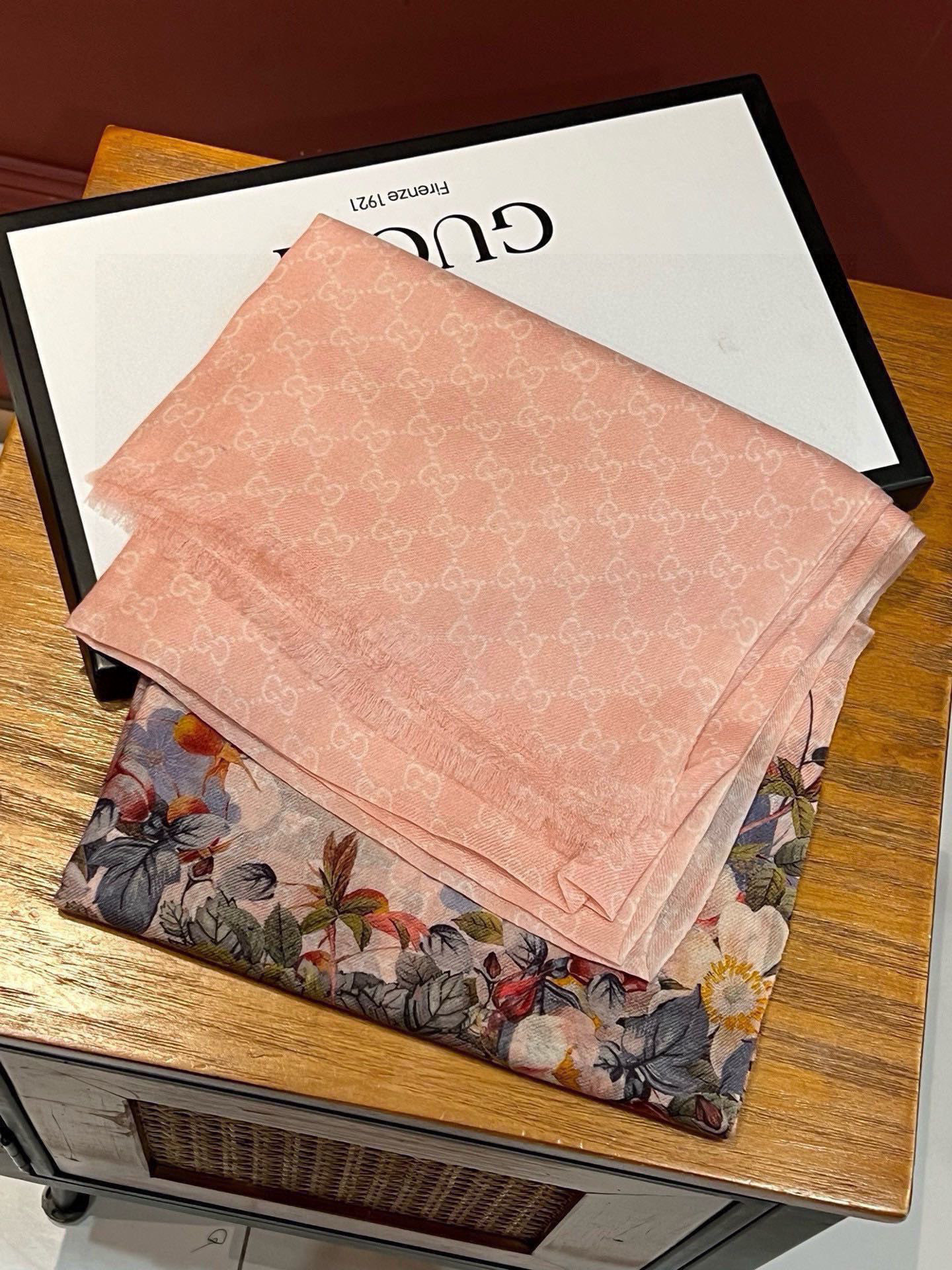  💟秀外慧中，美到过分❗️上身效果疯狂的喜欢❗️Gucci New~300支高端戒指绒！真心美爆了的设计