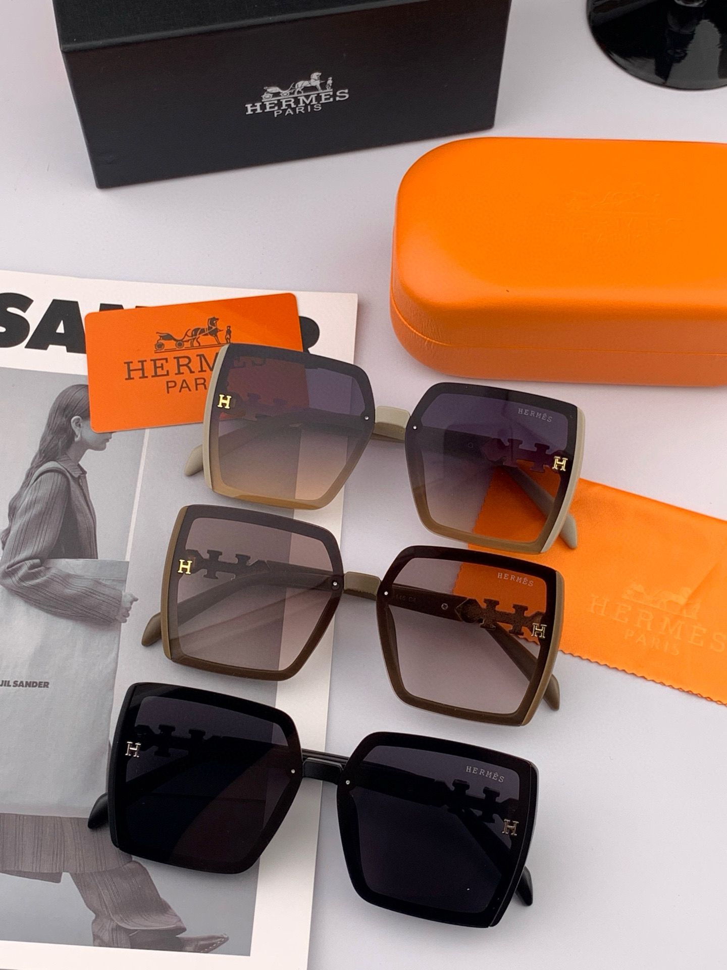   HERMES 爱马仕 2025开春新款🎈原版出货 网红超爆款💙经典奢华全球风强酷亲亲 时尚方框太阳镜