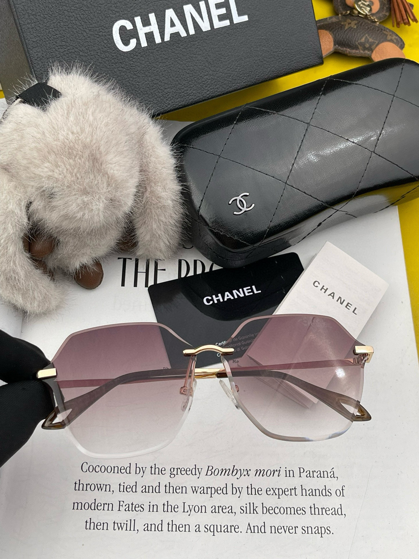 【CHANEL】香奈儿  新款尼龙偏光太眼镜，无框钻石 切边更有质感，大气女人范儿，大脸小脸都好看 ！型