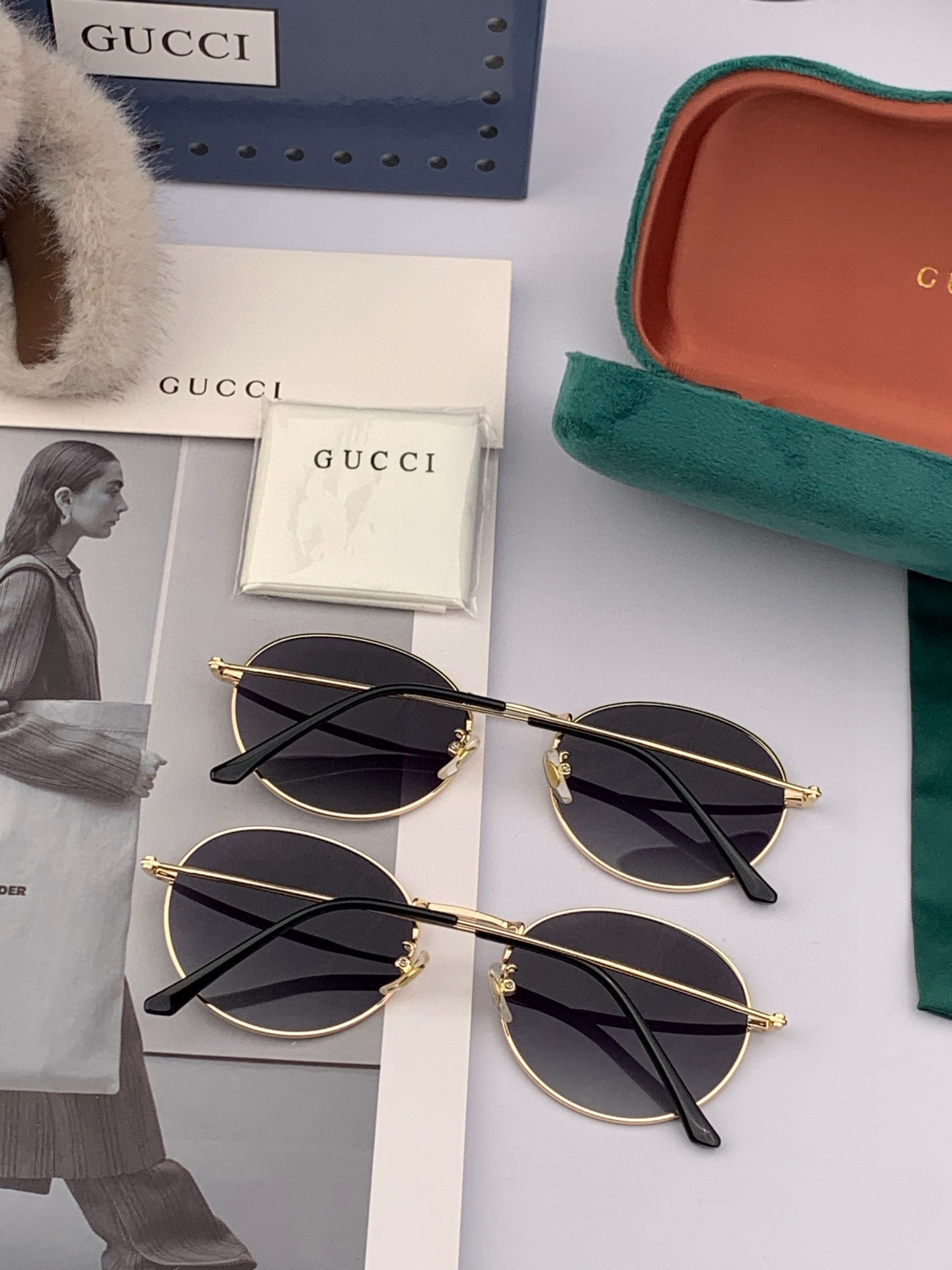   Gucci 。  高品质男女款墨镜   👍 进口宝丽来偏光镜片  。 开车钓鱼都可 。百搭显瘦墨镜韩