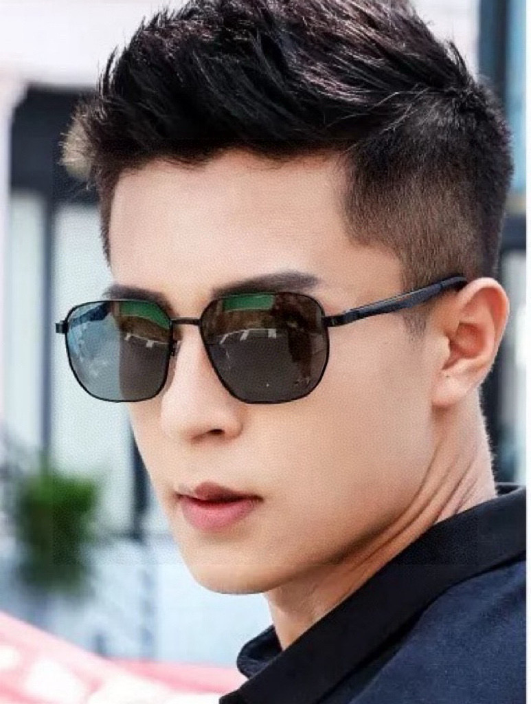   Gucci 。  高品质男女款墨镜   👍 进口宝丽来偏光镜片  。蛤蟆镜 开车钓鱼都可 。百搭显瘦