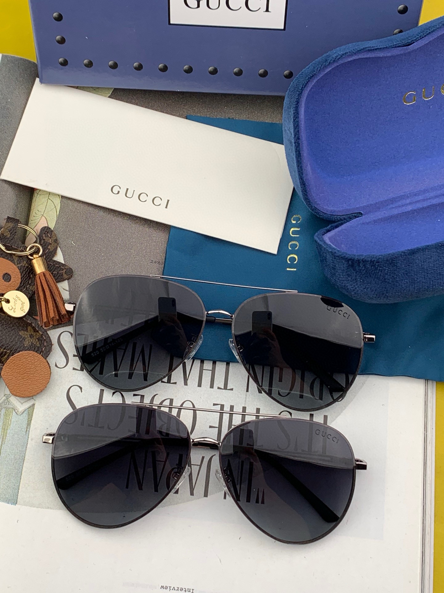   GUCCI 男款炫彩飞行员偏光太阳镜 ❤️材质：高清尼龙加厚卡槽高清偏光镜片 🌹无边框镜架💕颜👍型号