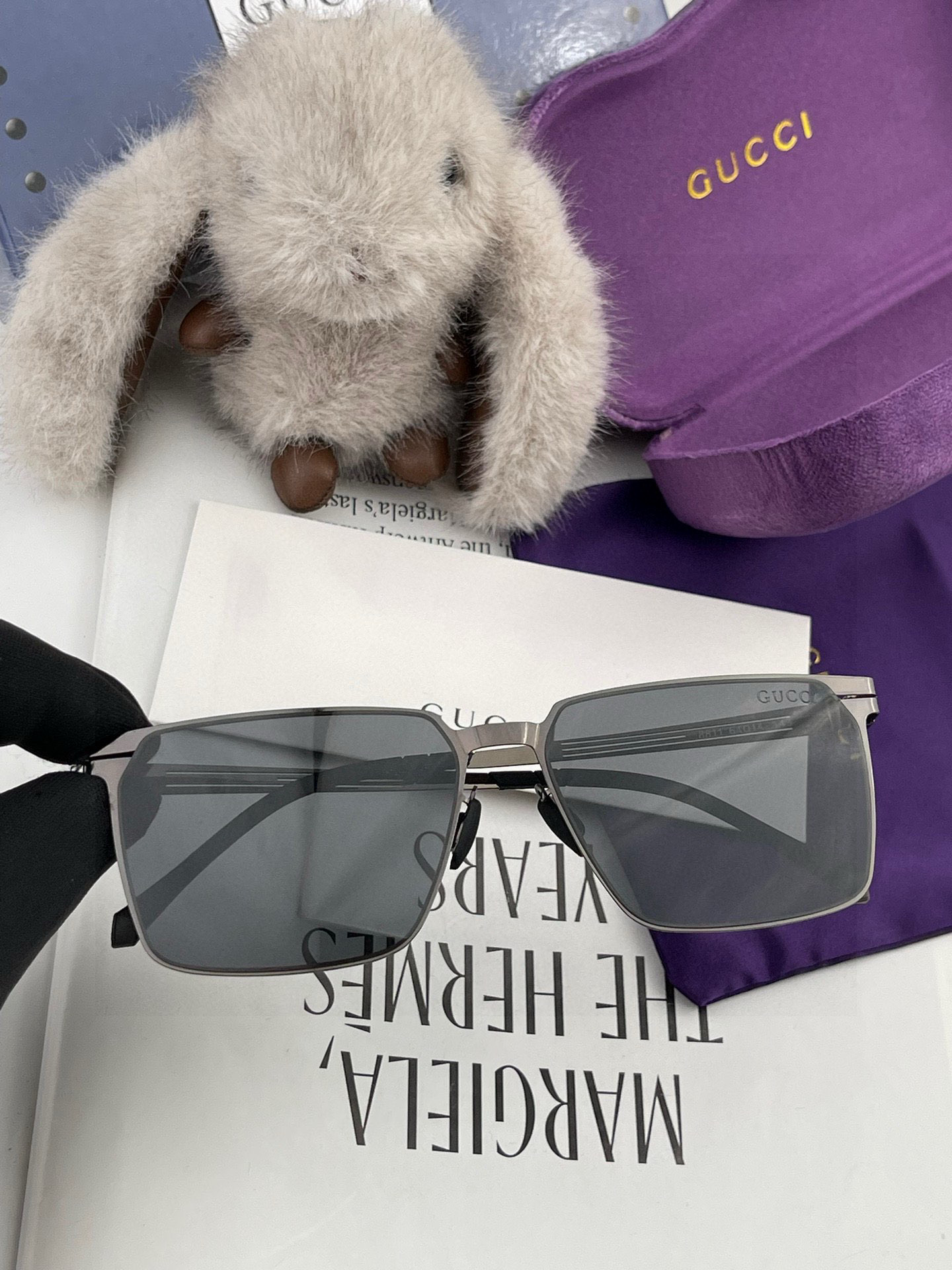 ♦️ GUCCI 2025新款男女情侣款太阳镜多边形墨镜iP电镀永不褪色 超轻超有弹性整幅眼镜无螺丝重要