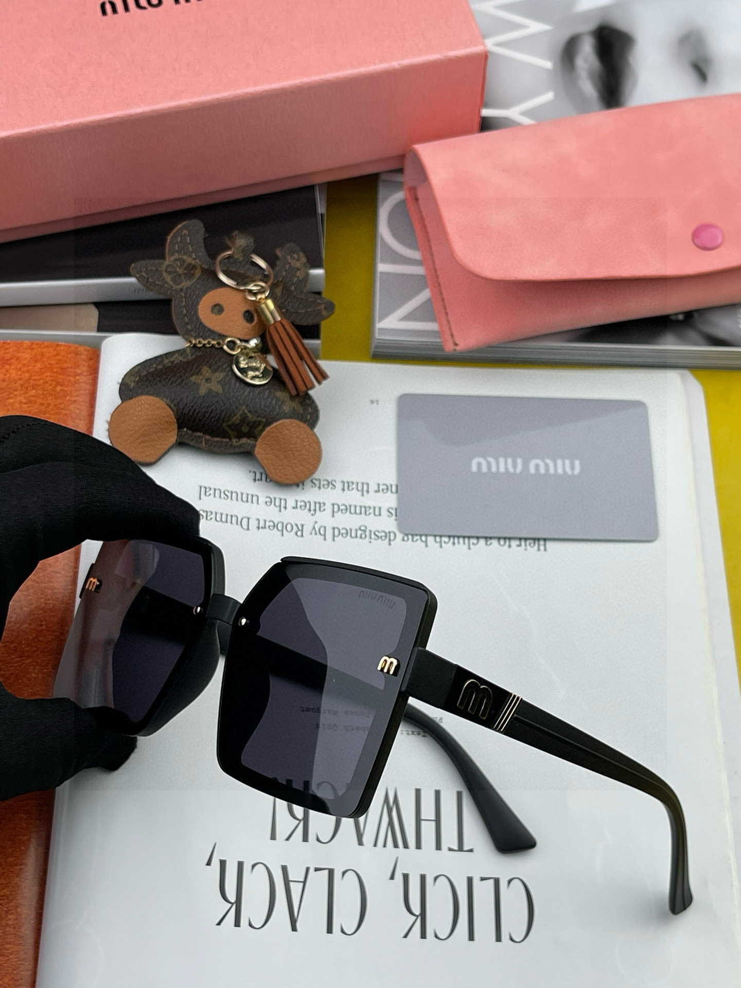  🔺 【缪缪 TR偏光太阳镜】2025开春新款 潮流爆款 时尚方框偏光太阳镜 高品质 佩戴舒适 网红潮款