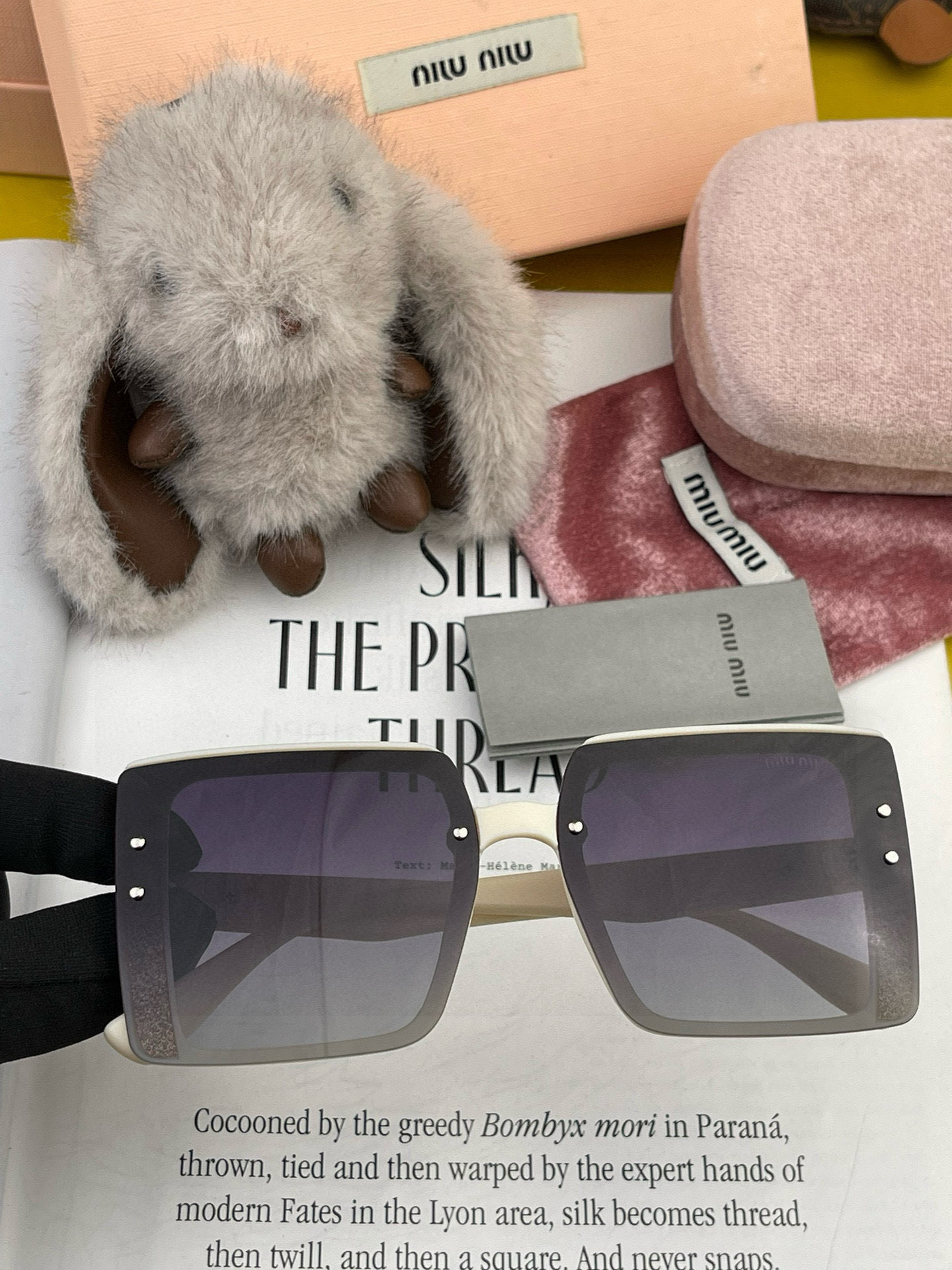  🔺 【缪缪 TR偏光太阳镜】2025开春新款 潮流爆款 时尚方框偏光太阳镜 高品质 佩戴舒适 网红潮款