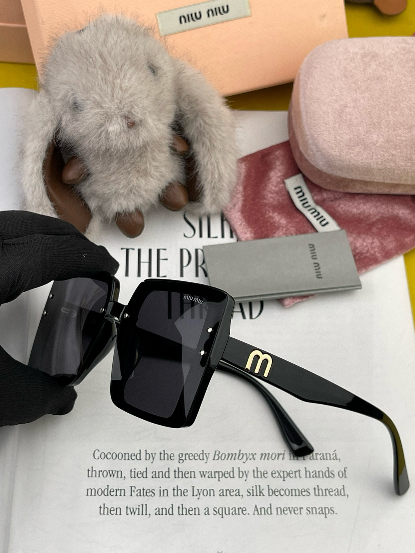  🔺 【缪缪 TR偏光太阳镜】2025开春新款 潮流爆款 时尚方框偏光太阳镜 高品质 佩戴舒适 网红潮款