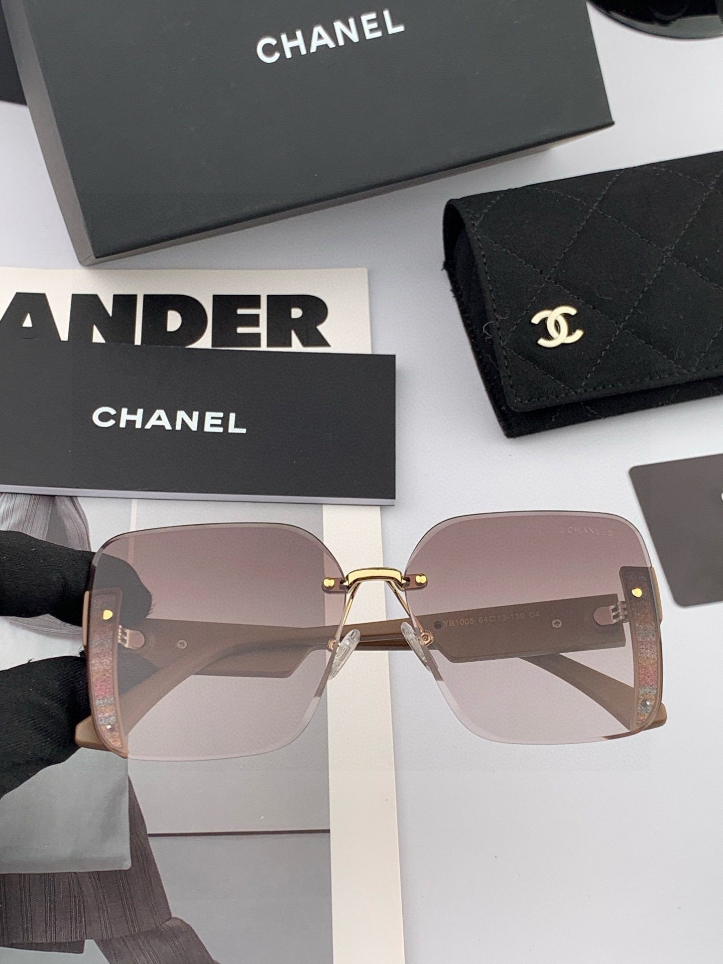 🔺 【香奈儿】2025开春新款 潮流爆款 时尚方框太阳镜 高品质 佩戴舒适 网红潮款墨镜 女士高清加厚偏