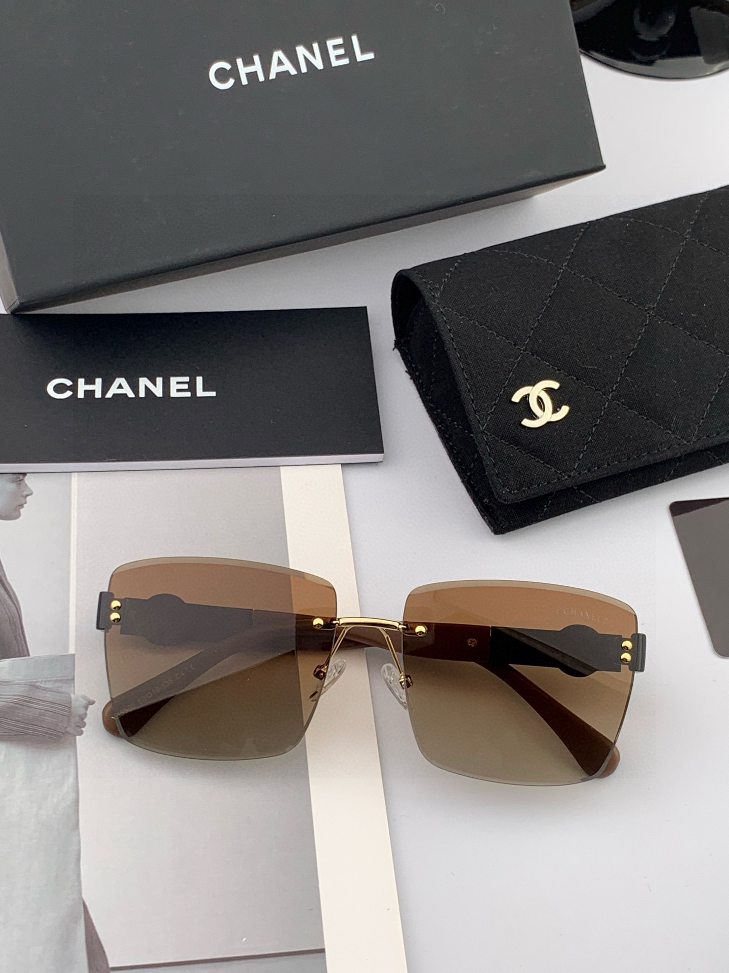 🔺 【香奈儿】2025开春新款 潮流爆款 时尚方框太阳镜 高品质 佩戴舒适 网红潮款墨镜 女士高清加厚偏