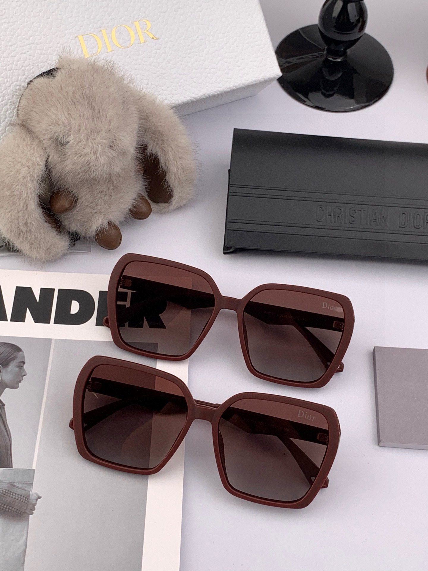 🔺 【DIOR-迪奥】2025开春新款 潮流爆款 时尚方框偏光太阳镜 高品质 佩戴舒适 网红潮款墨镜 型
